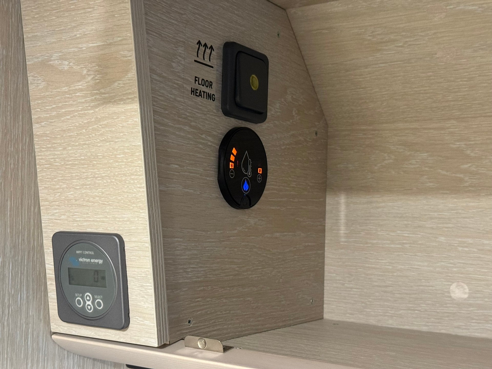 TOURNE MOBIL 6.4 Heavy Chassis 165 PS - 13