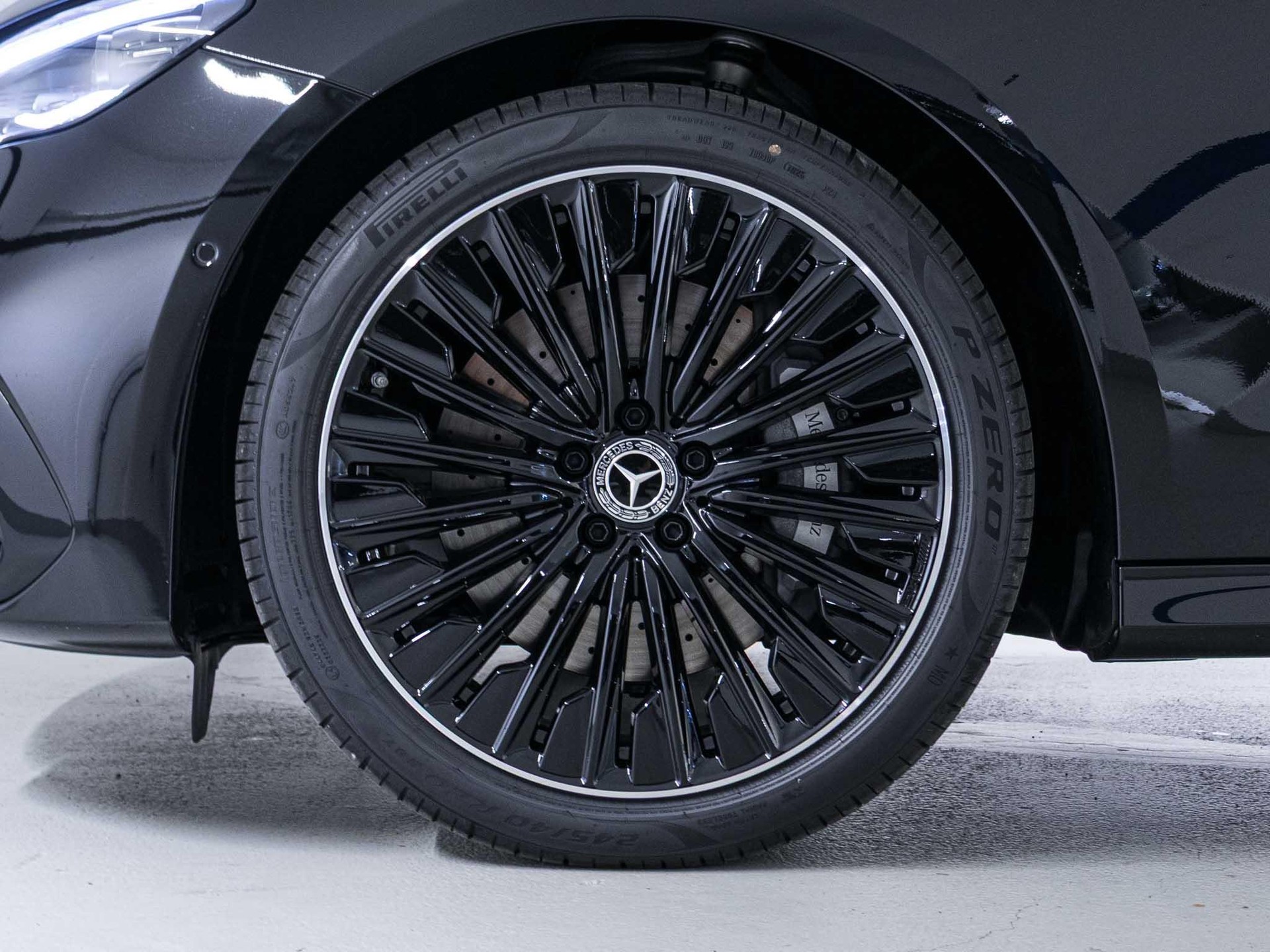 MERCEDES-BENZ E 220 d 4MATIC - 14