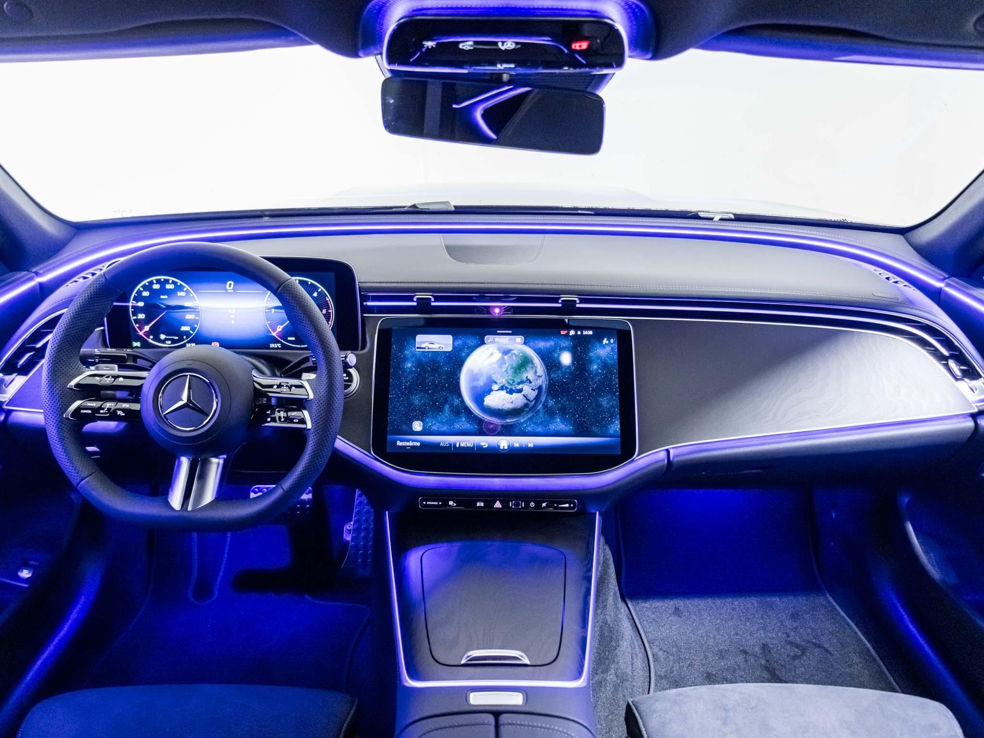 MERCEDES-BENZ E 220 d 4MATIC - 11