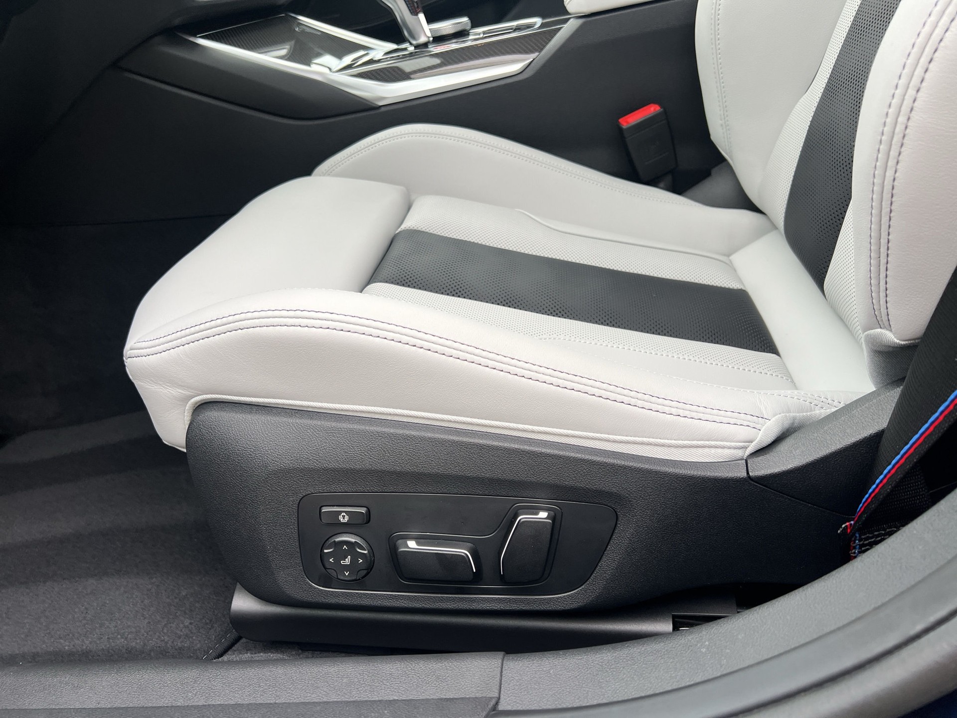 BMW M3 Competition M xDrive - 19