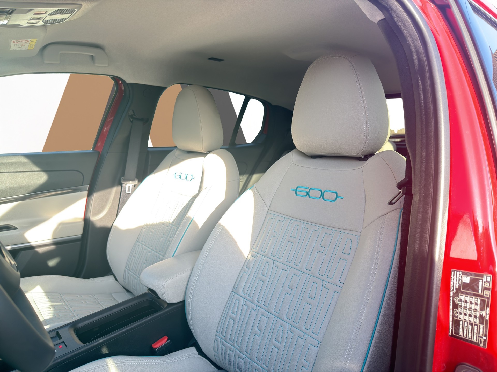 FIAT 600 1.2 Hybrid La Prima - 27