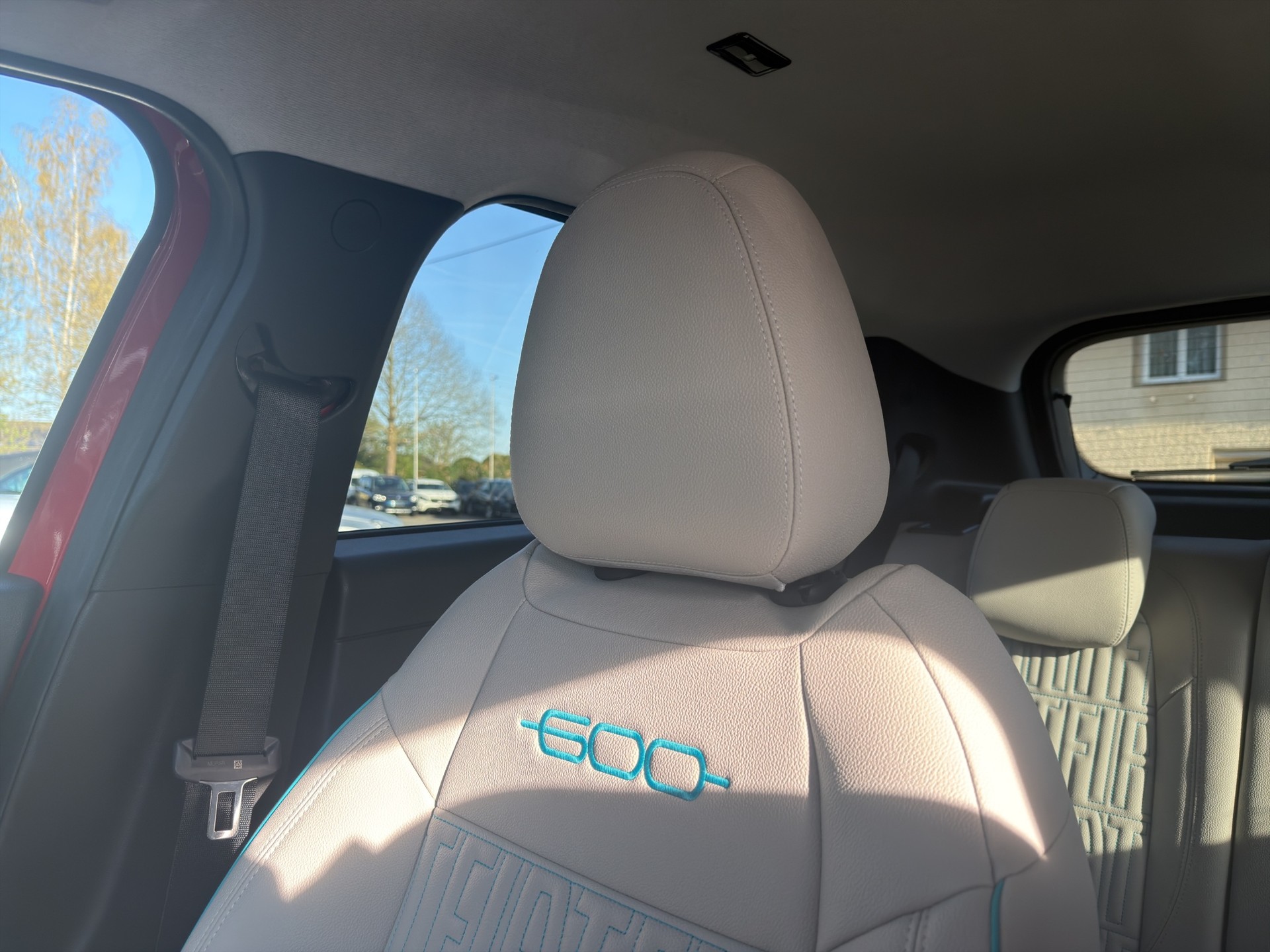 FIAT 600 1.2 Hybrid La Prima - 44