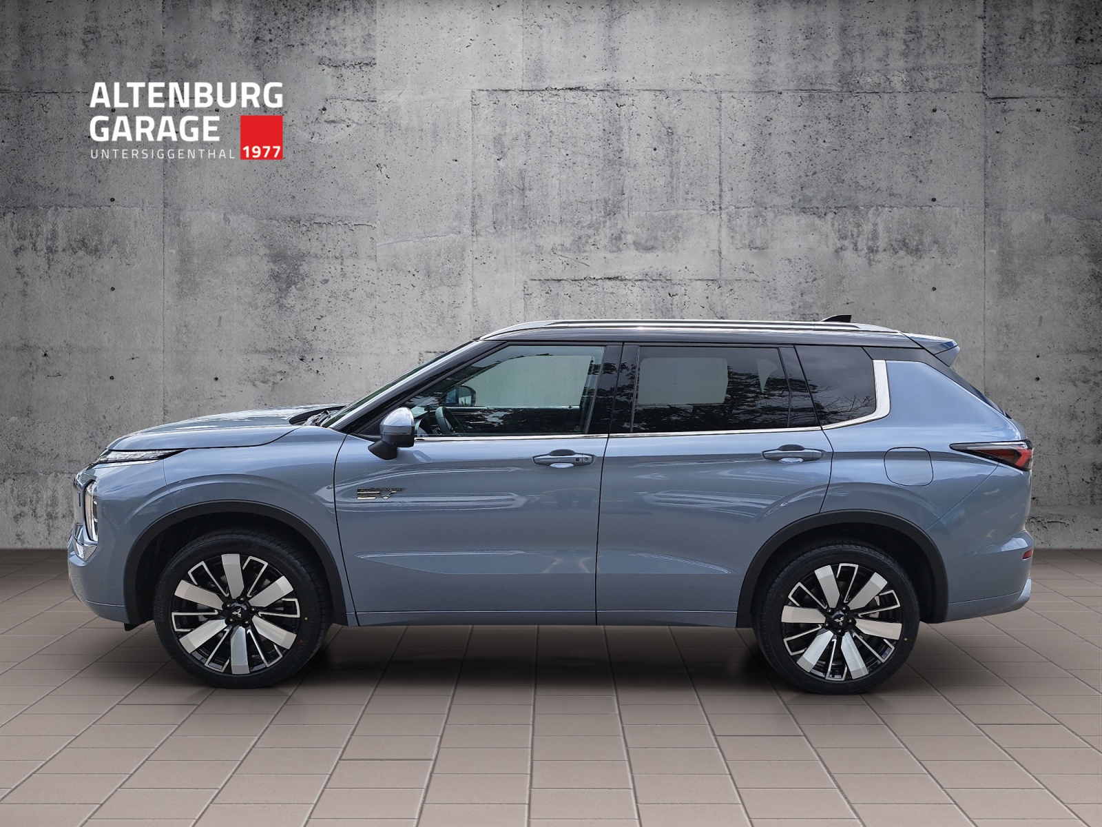 MITSUBISHI Outlander 2.4 PHEV Instyle 4x4-1