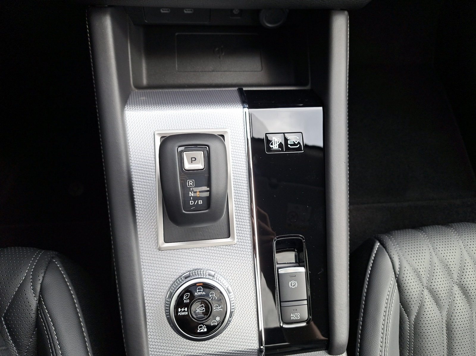 MITSUBISHI Outlander 2.4 PHEV Instyle 4x4-11