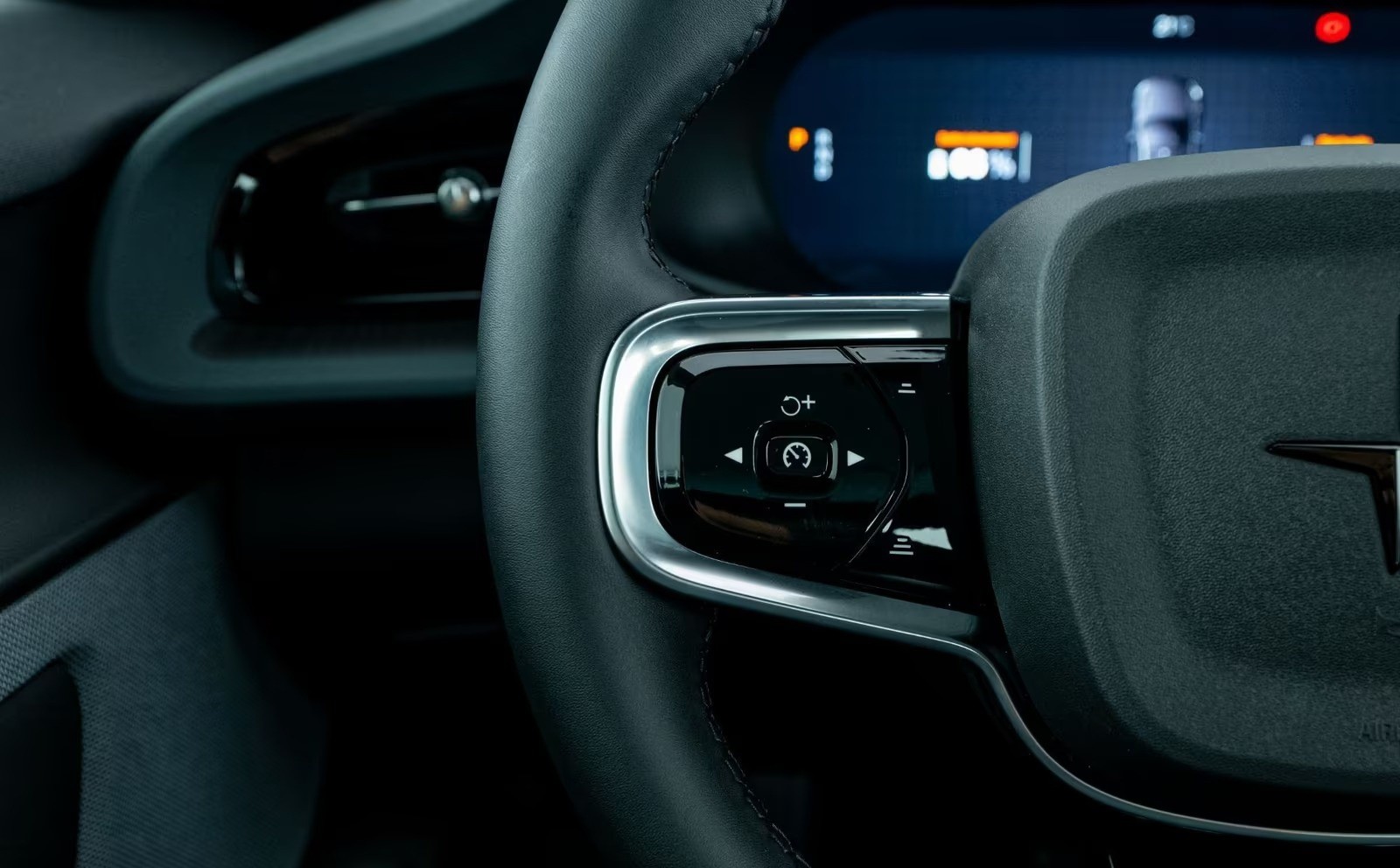 POLESTAR 2 Long Range Dual Motor Performance - 20