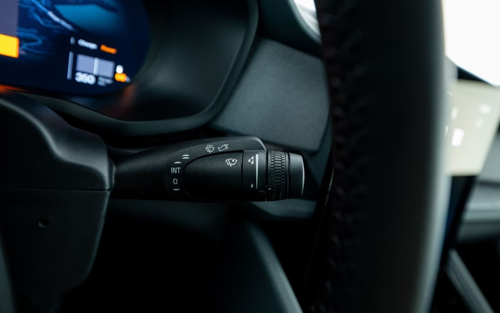 POLESTAR 2 Long Range Dual Motor Performance - 14