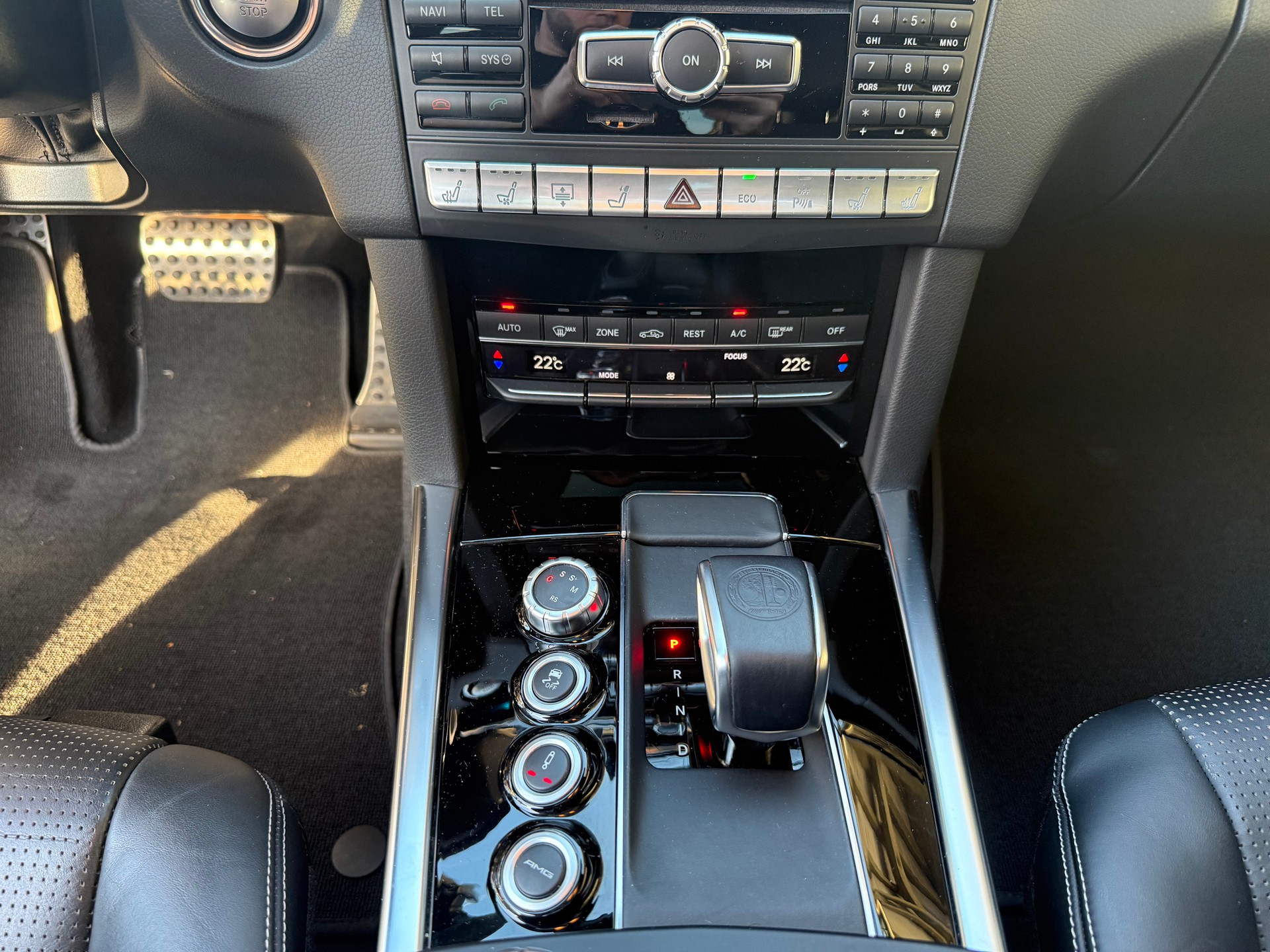 MERCEDES-BENZ E 63 AMG S 4Matic Speedshift - 9