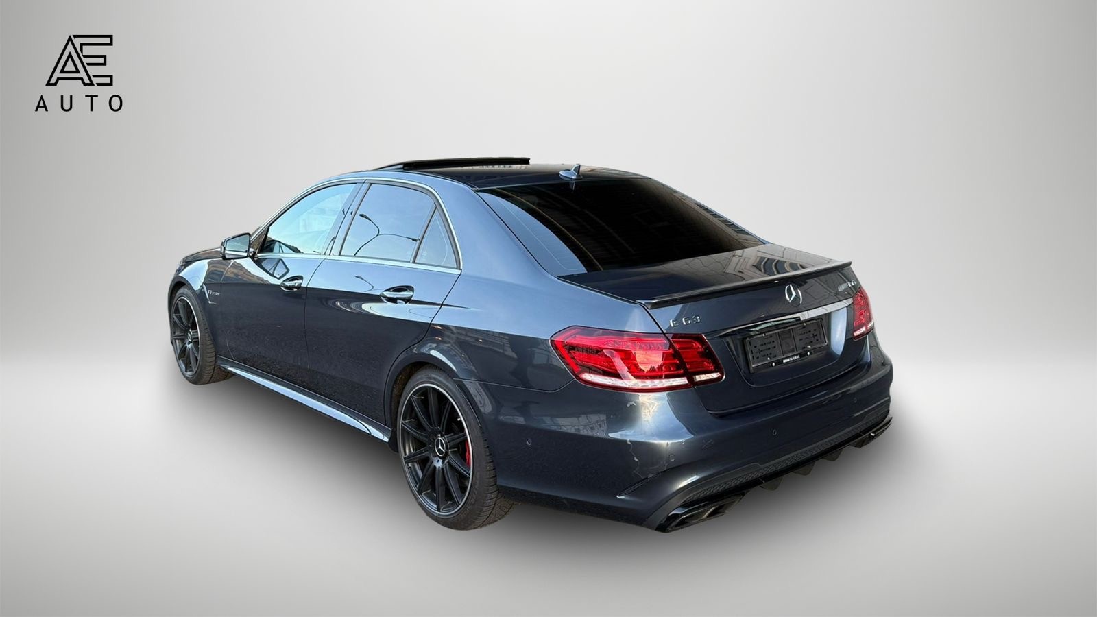MERCEDES-BENZ E 63 AMG S 4Matic Speedshift - 6