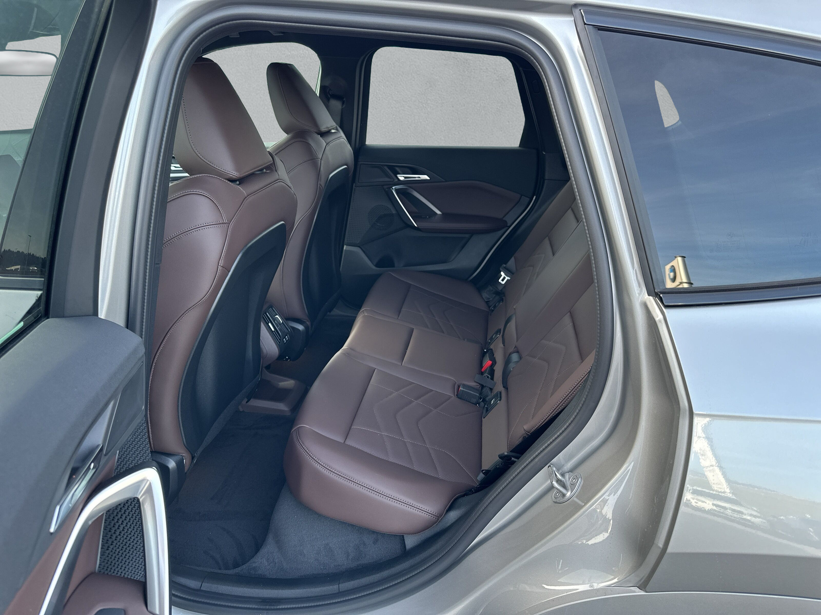 BMW iX1 eDrive 20 M Sport - 13