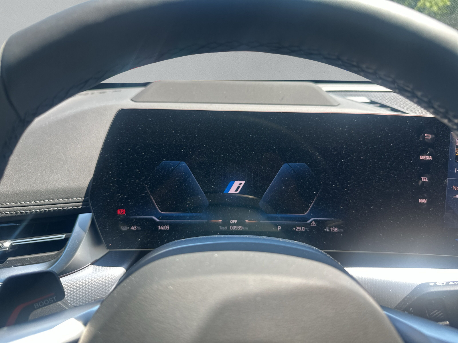 BMW iX1 eDrive 20 M Sport - 18