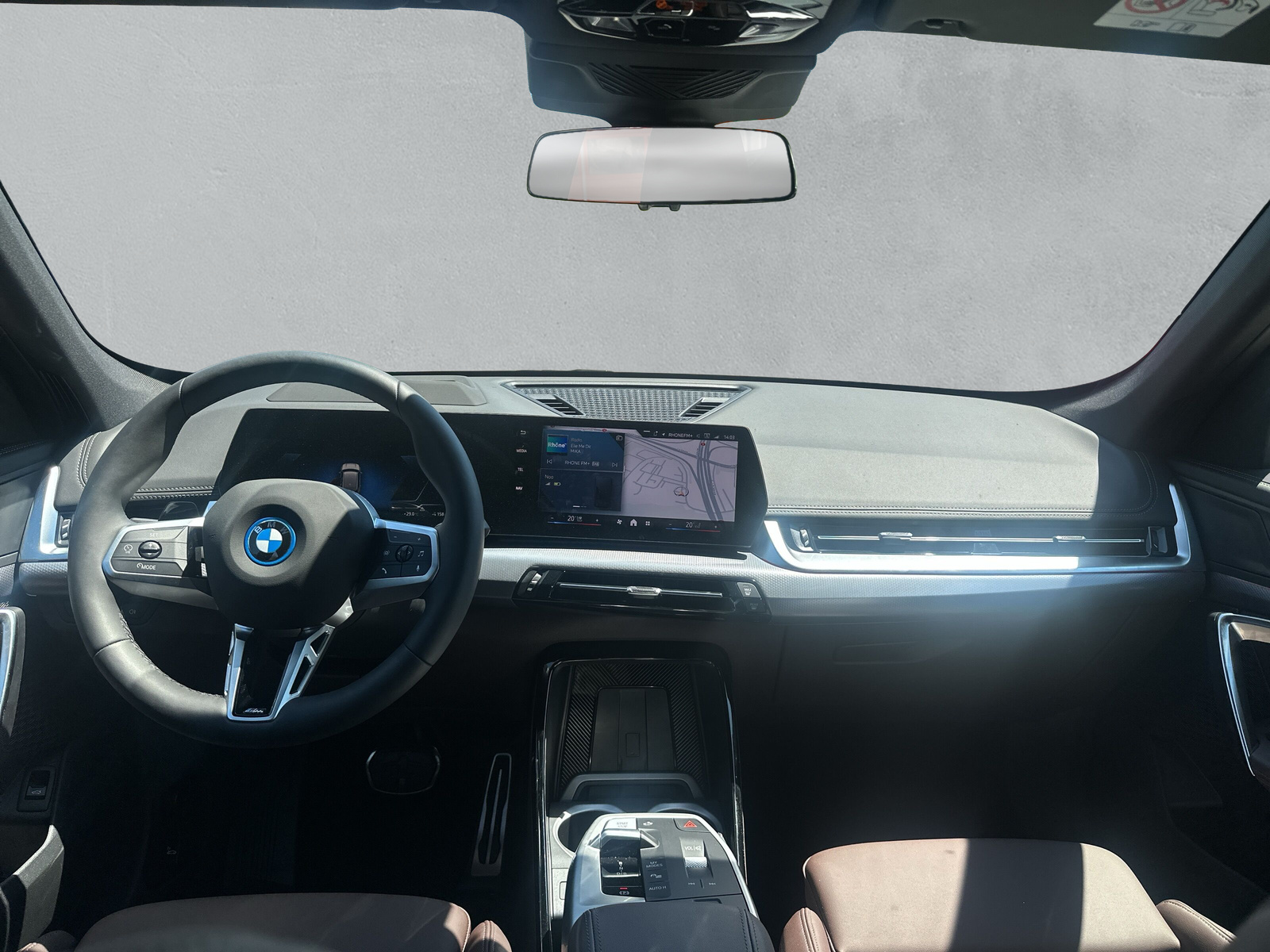 BMW iX1 eDrive 20 M Sport - 11