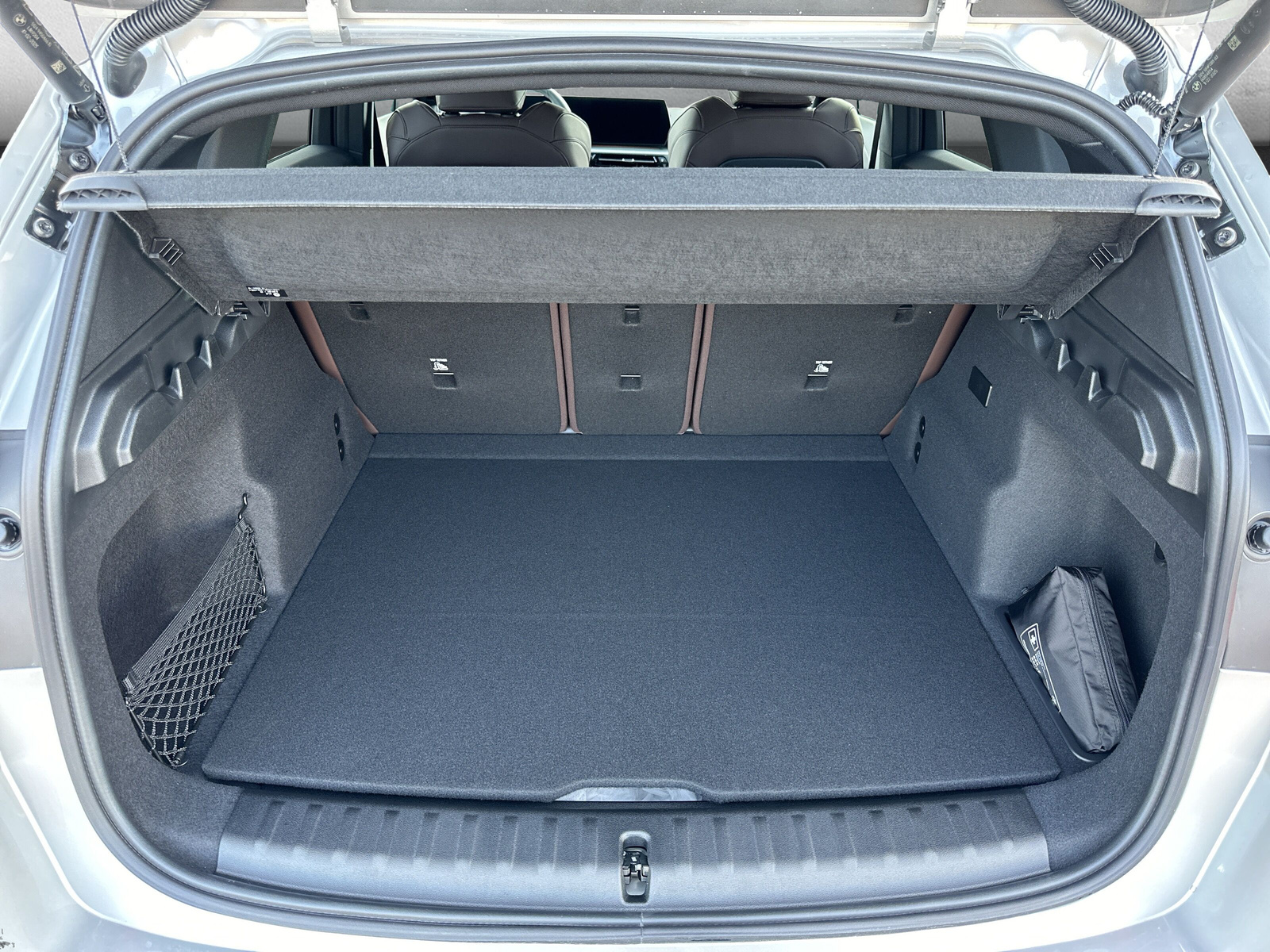 BMW iX1 eDrive 20 M Sport - 10