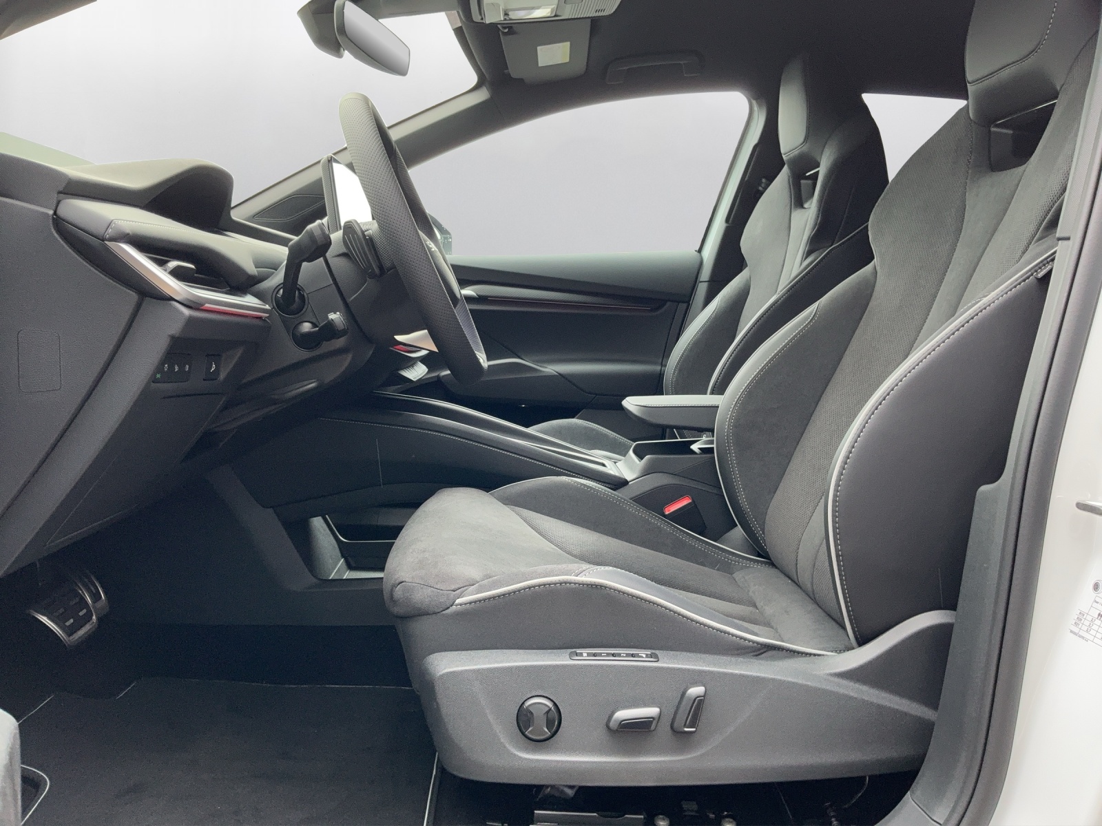 SKODA Elroq 85 Sportline - 10