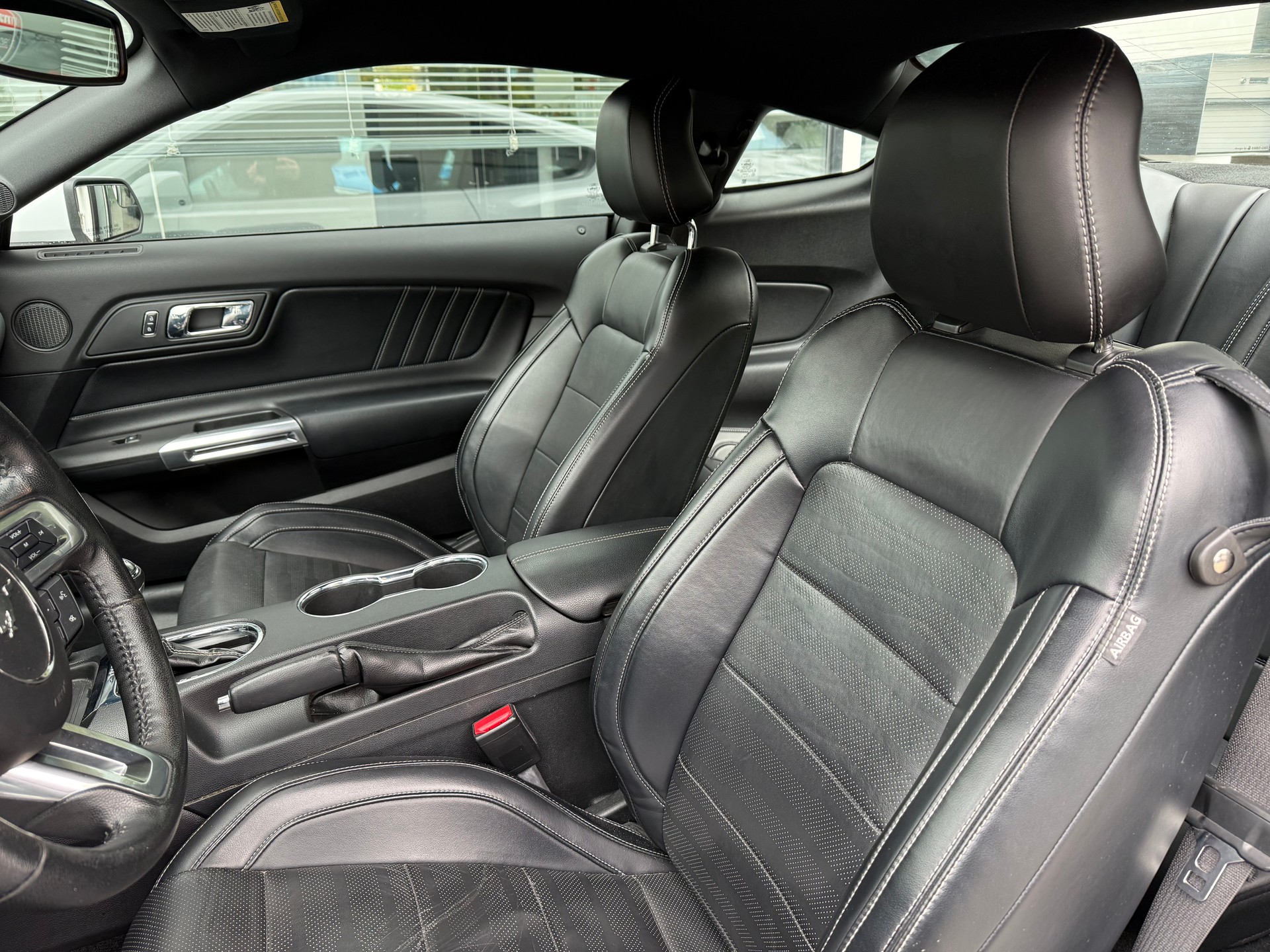 FORD Mustang Fastback 5.0 V8 GT Automat - 10