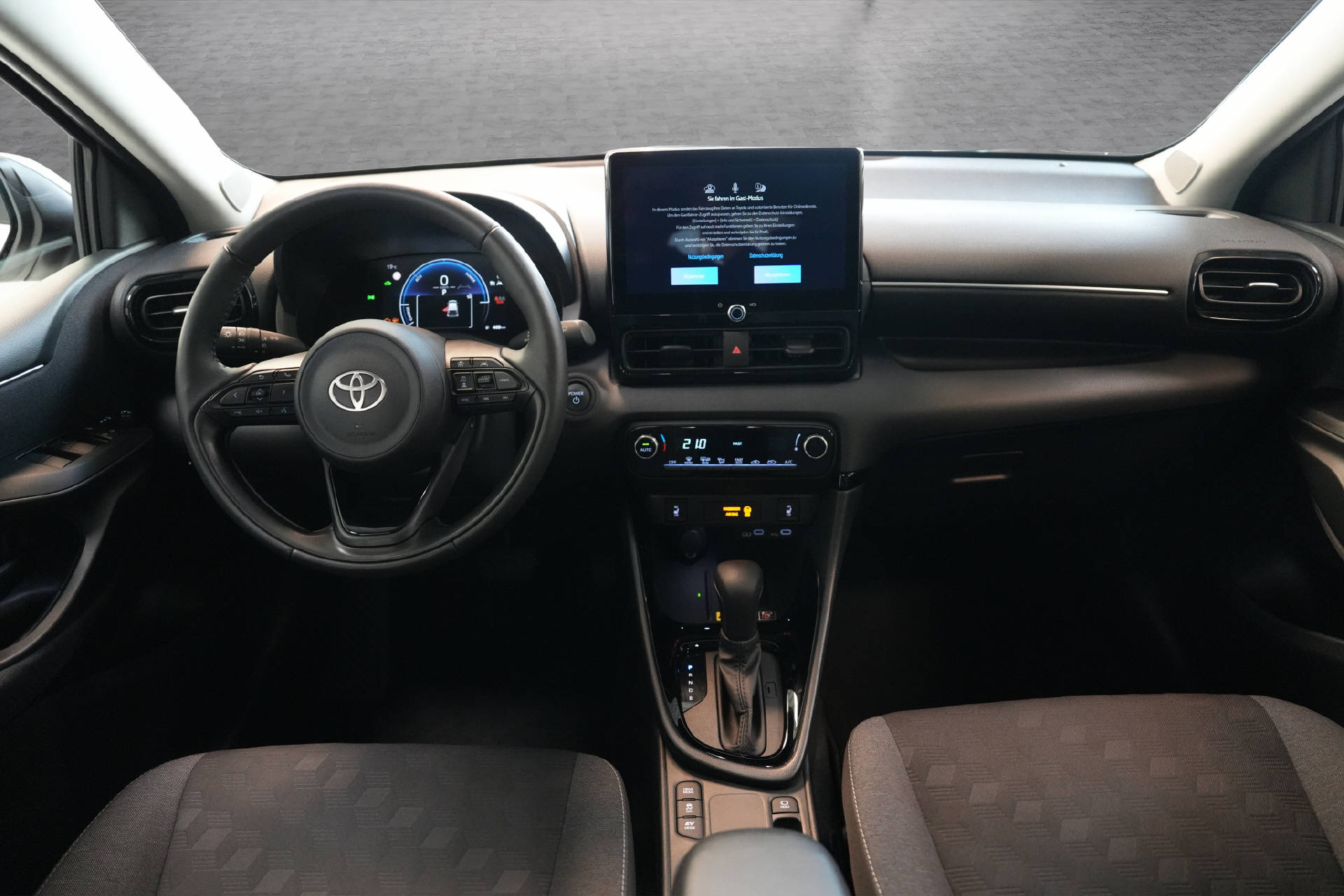 TOYOTA Yaris 1.5 VVT-i HSD Trend Plus - 7