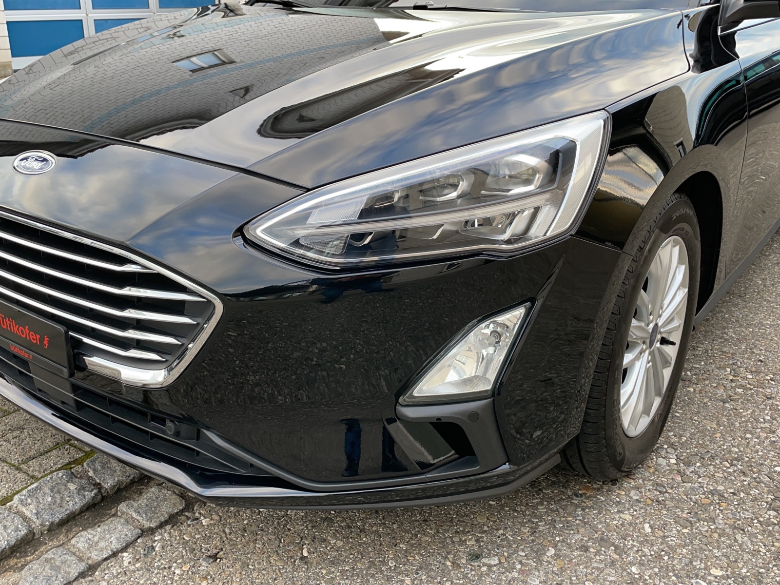 FORD Focus Station Wagon 1.0i EcoB 125 Titanium - 10