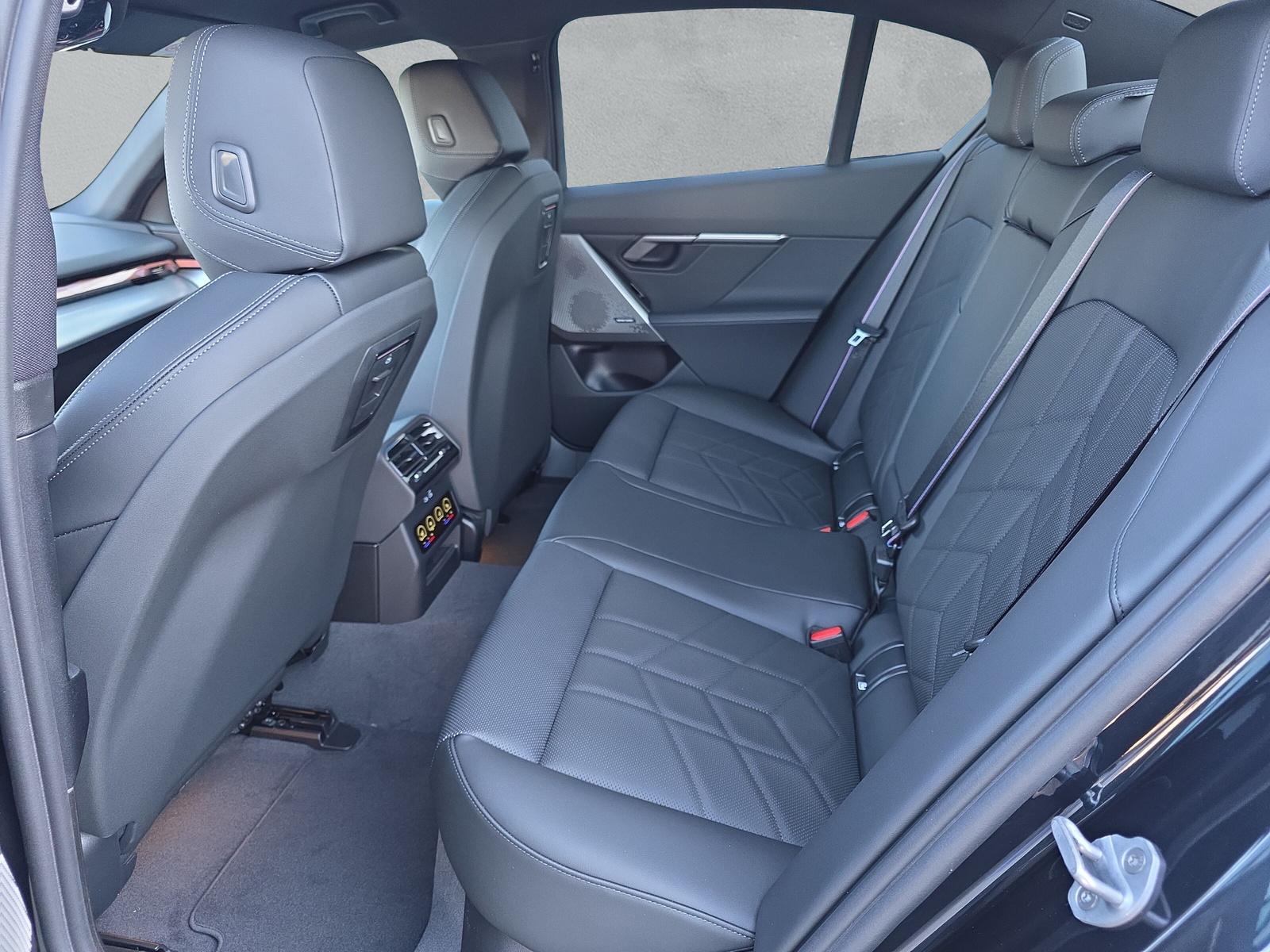 BMW 550e xDrive M Sport Pro - 12