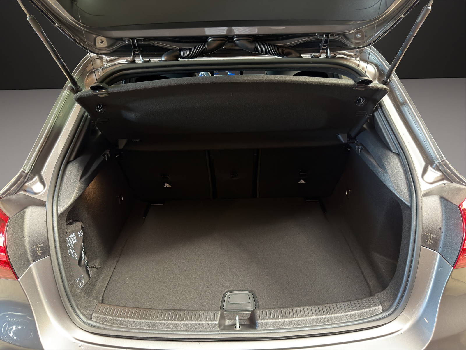 MERCEDES-BENZ A 200 Night Star 7G-DCT - 14