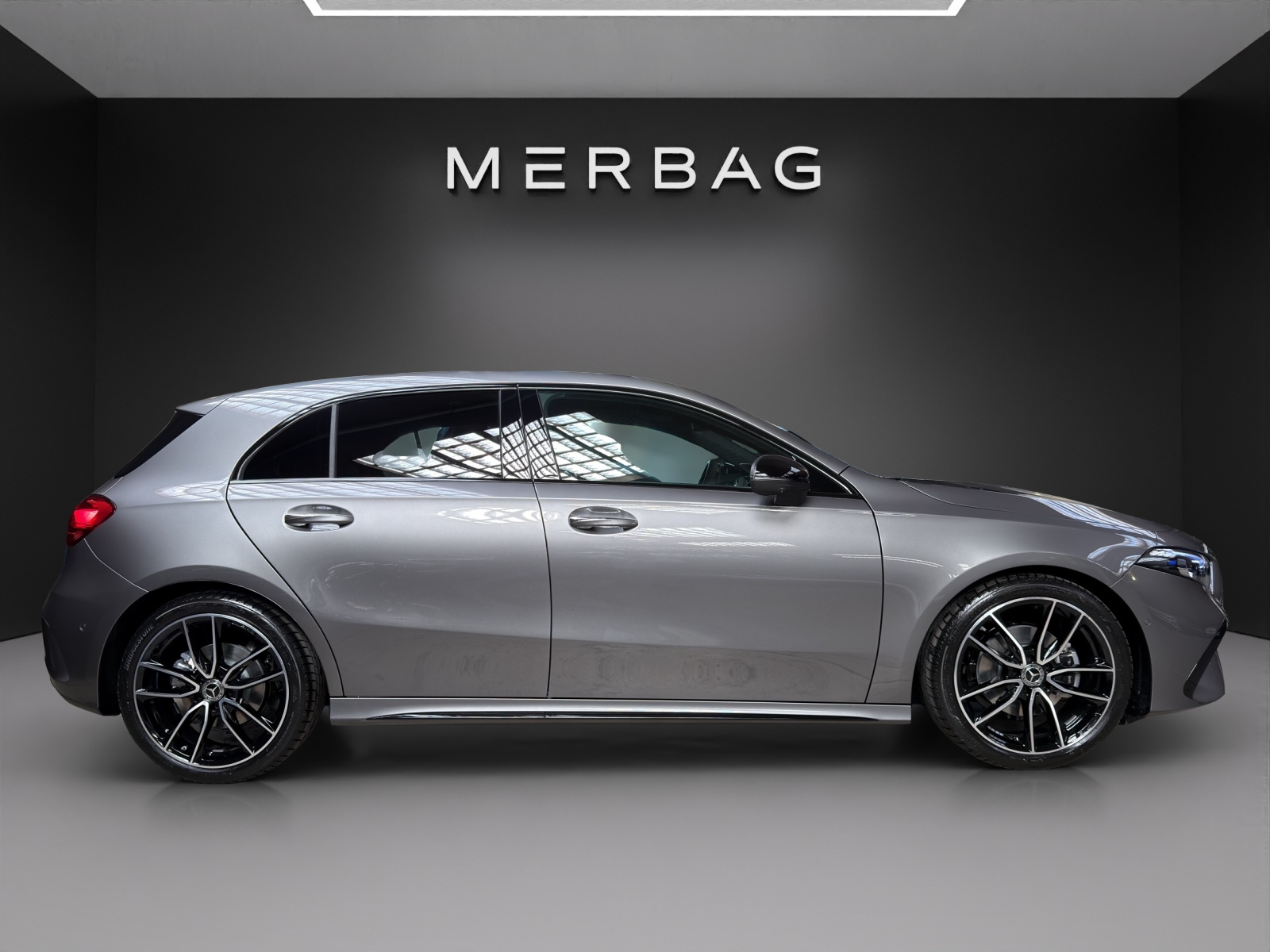 MERCEDES-BENZ A 200 Night Star 7G-DCT - 2