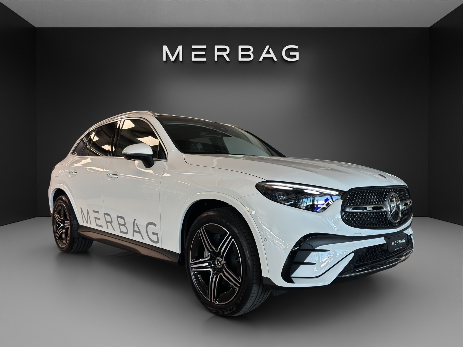 MERCEDES-BENZ GLC 300 4Matic 9G-Tronic AMG Line