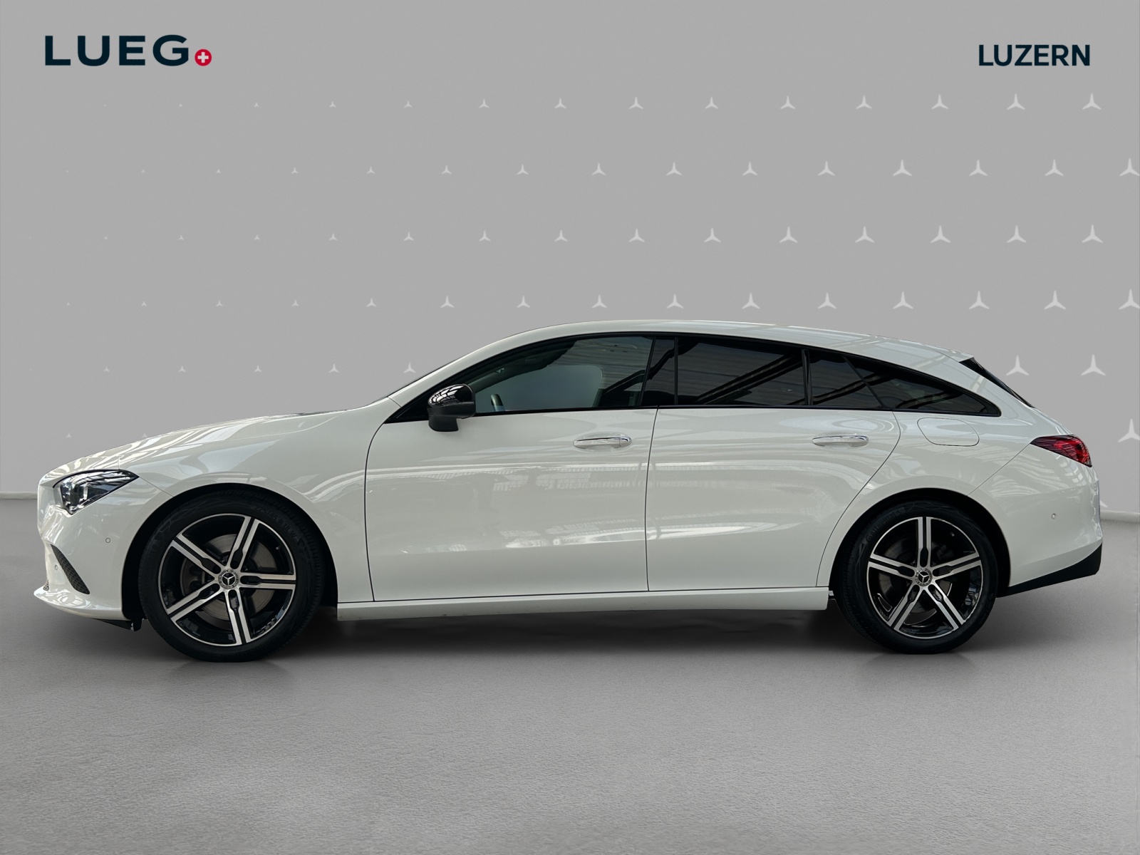 MERCEDES-BENZ CLA Shooting Brake 250 4Matic 7G-DCT Progressive - 2