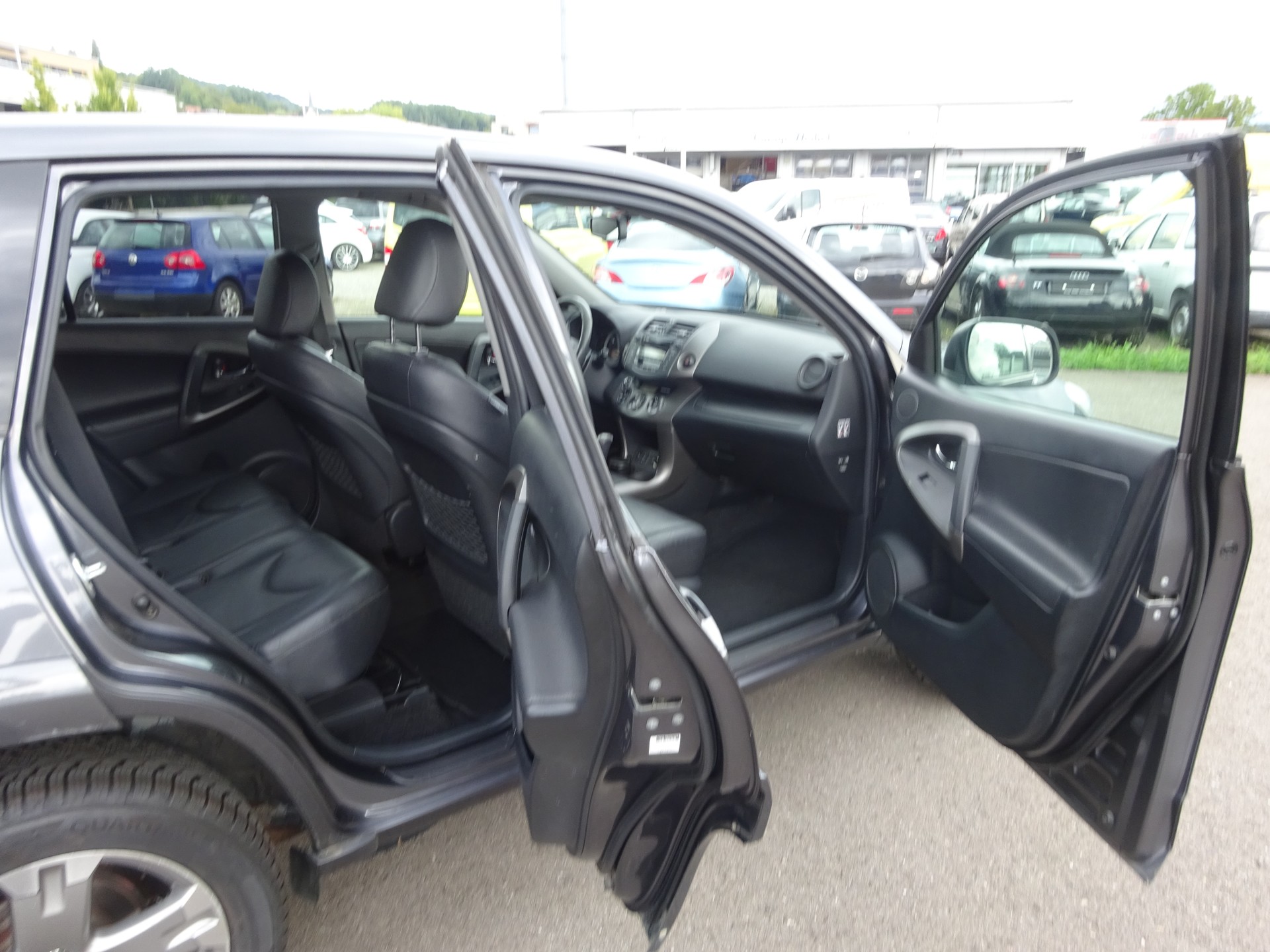 TOYOTA RAV-4 2.2D-CAT Linea Sol Premium AT - 5