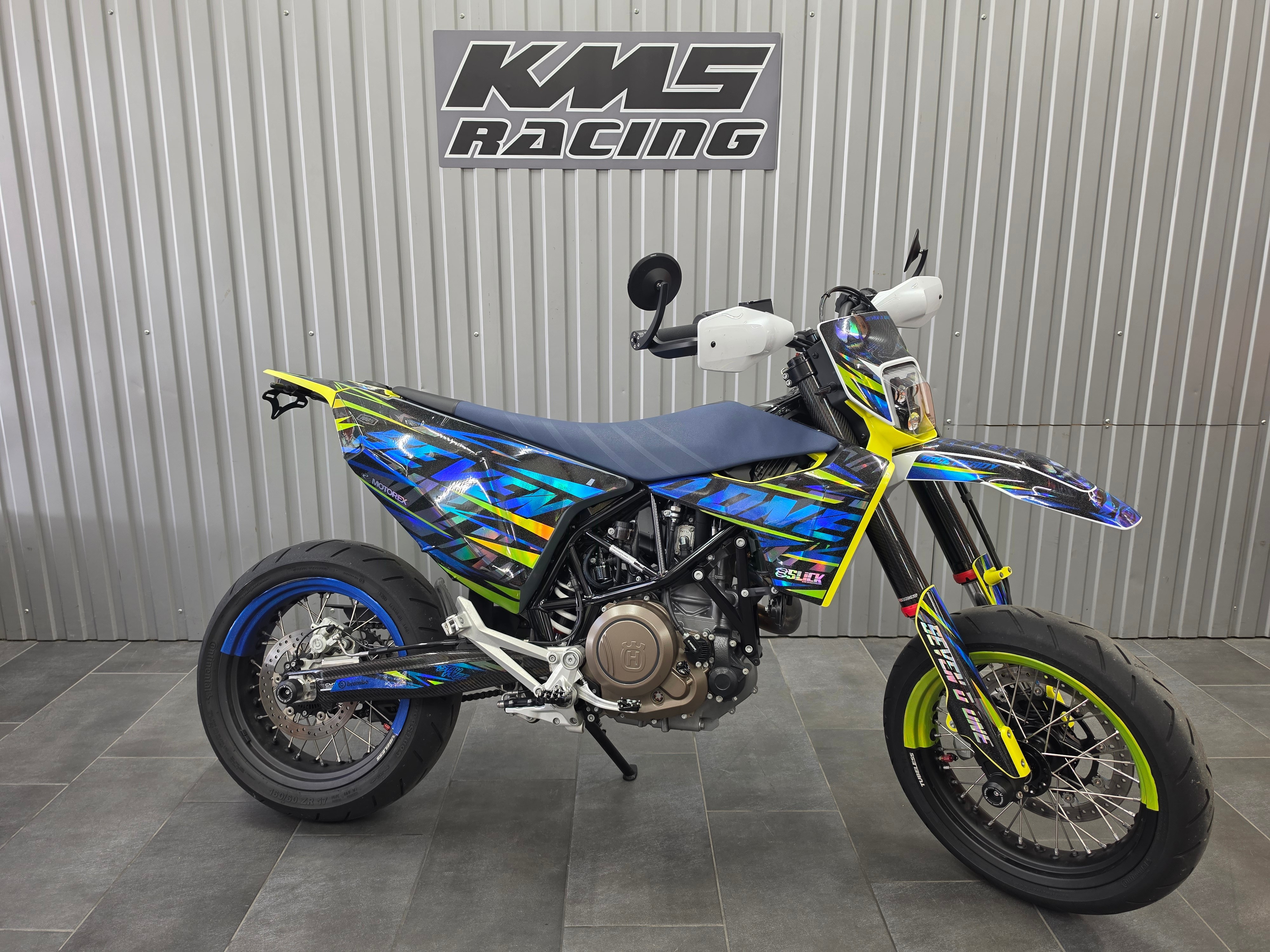 HUSQVARNA 701 Supermoto