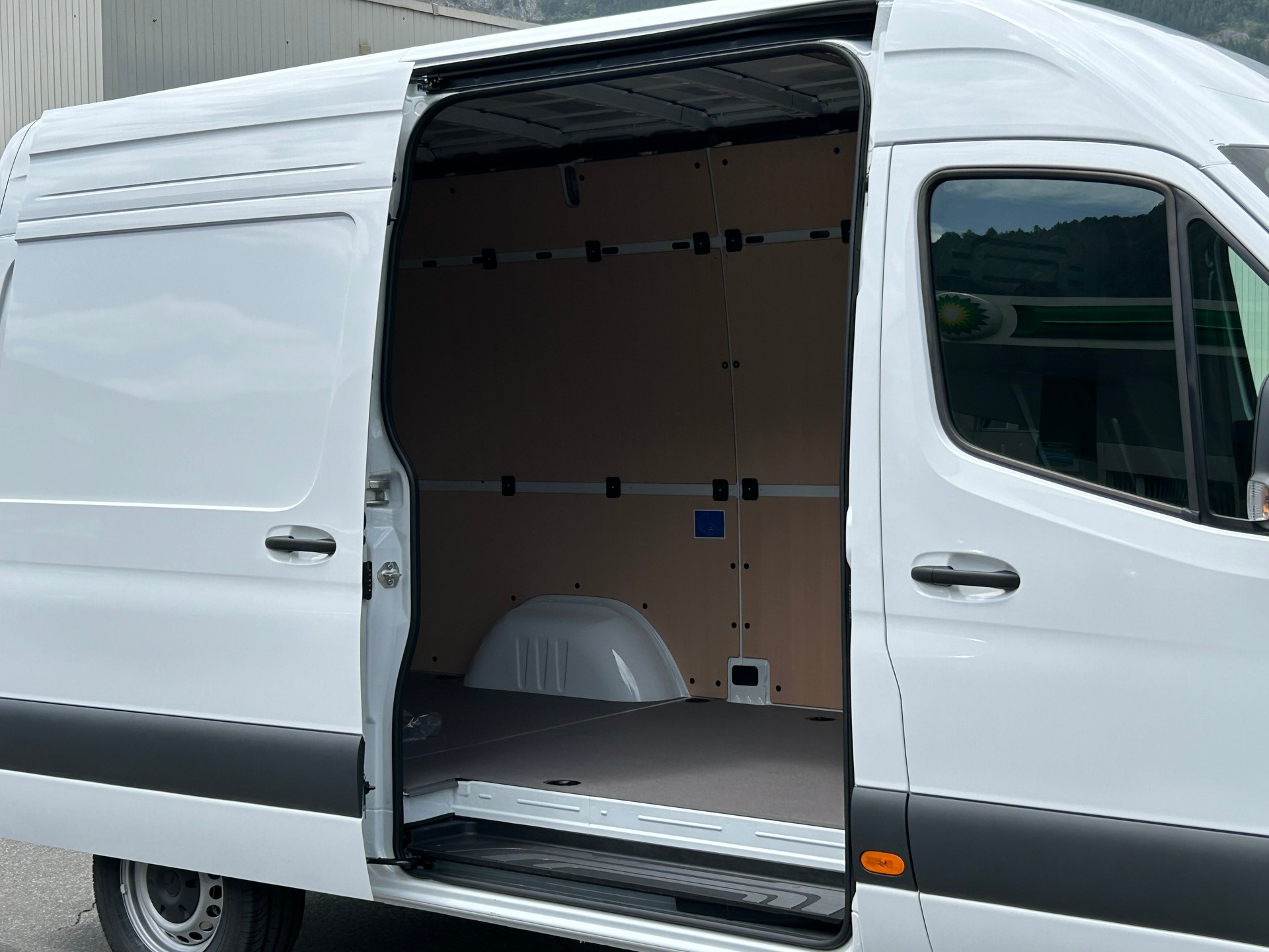 MERCEDES-BENZ Sprinter 317 CDI PRO KA Standard - 11