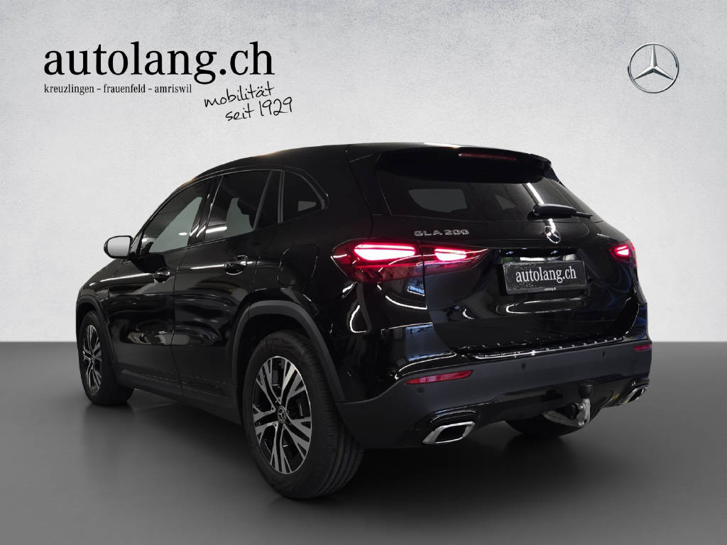MERCEDES-BENZ GLA 200 Night Star | Auto Lang Special Offer 6 of 8 - 3