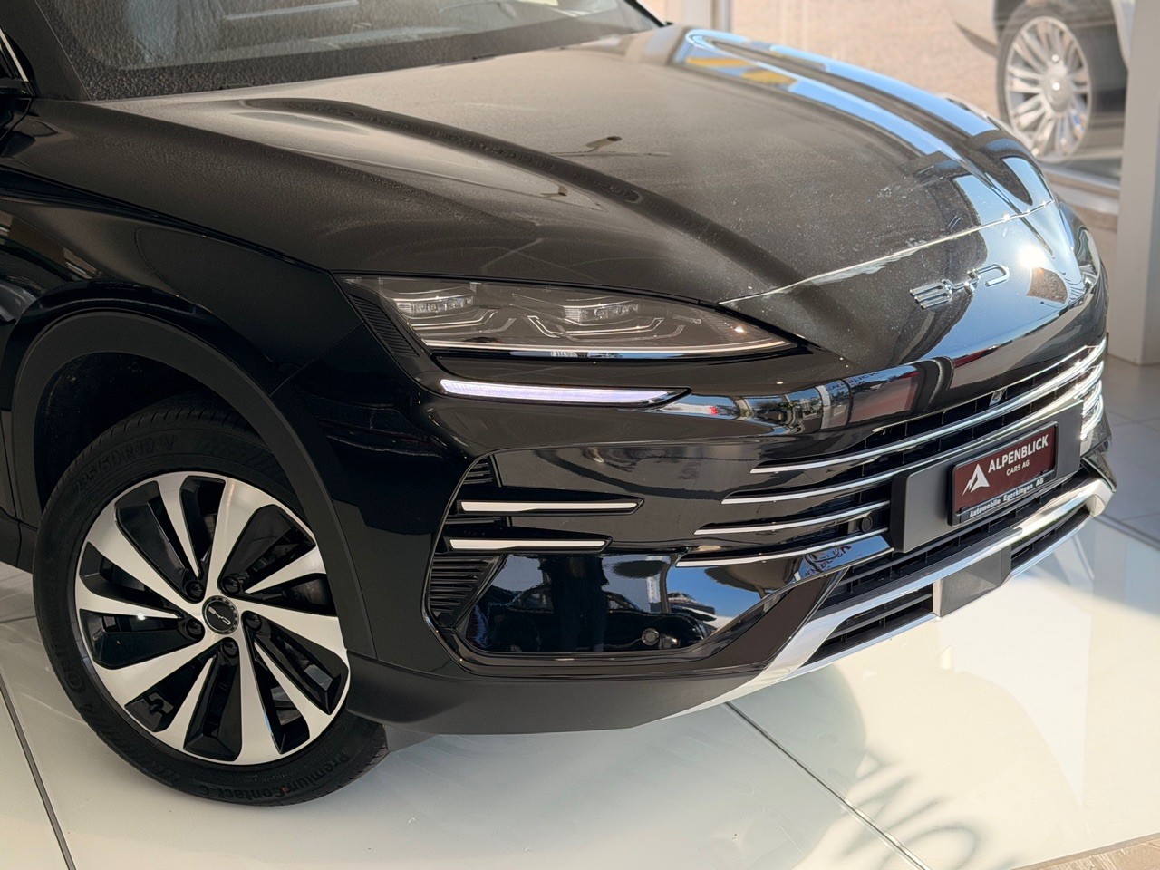 BYD Seal U DM-i Design AWD - 2