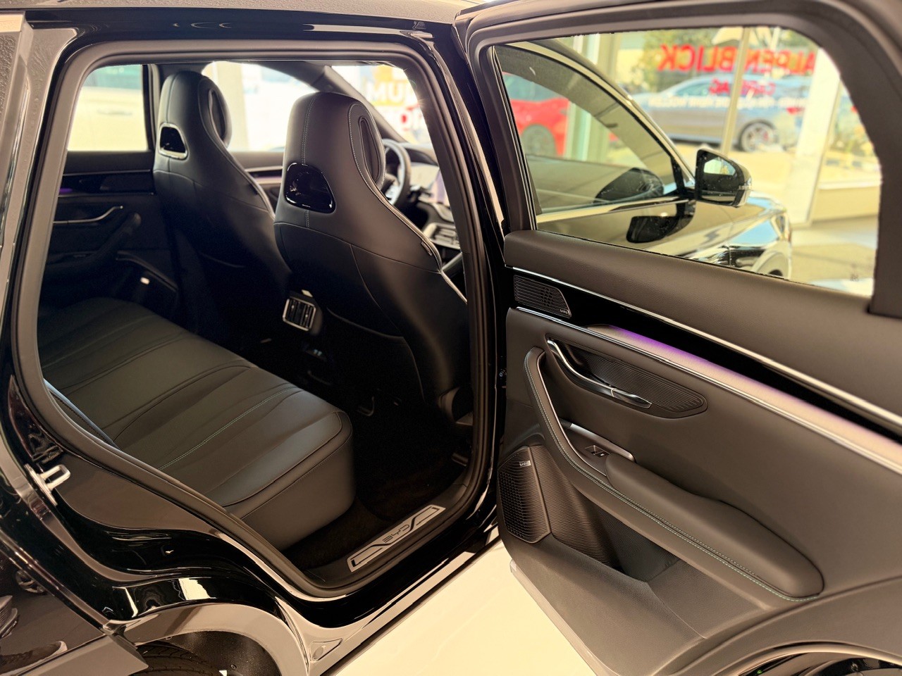 BYD Seal U DM-i Design AWD - 18