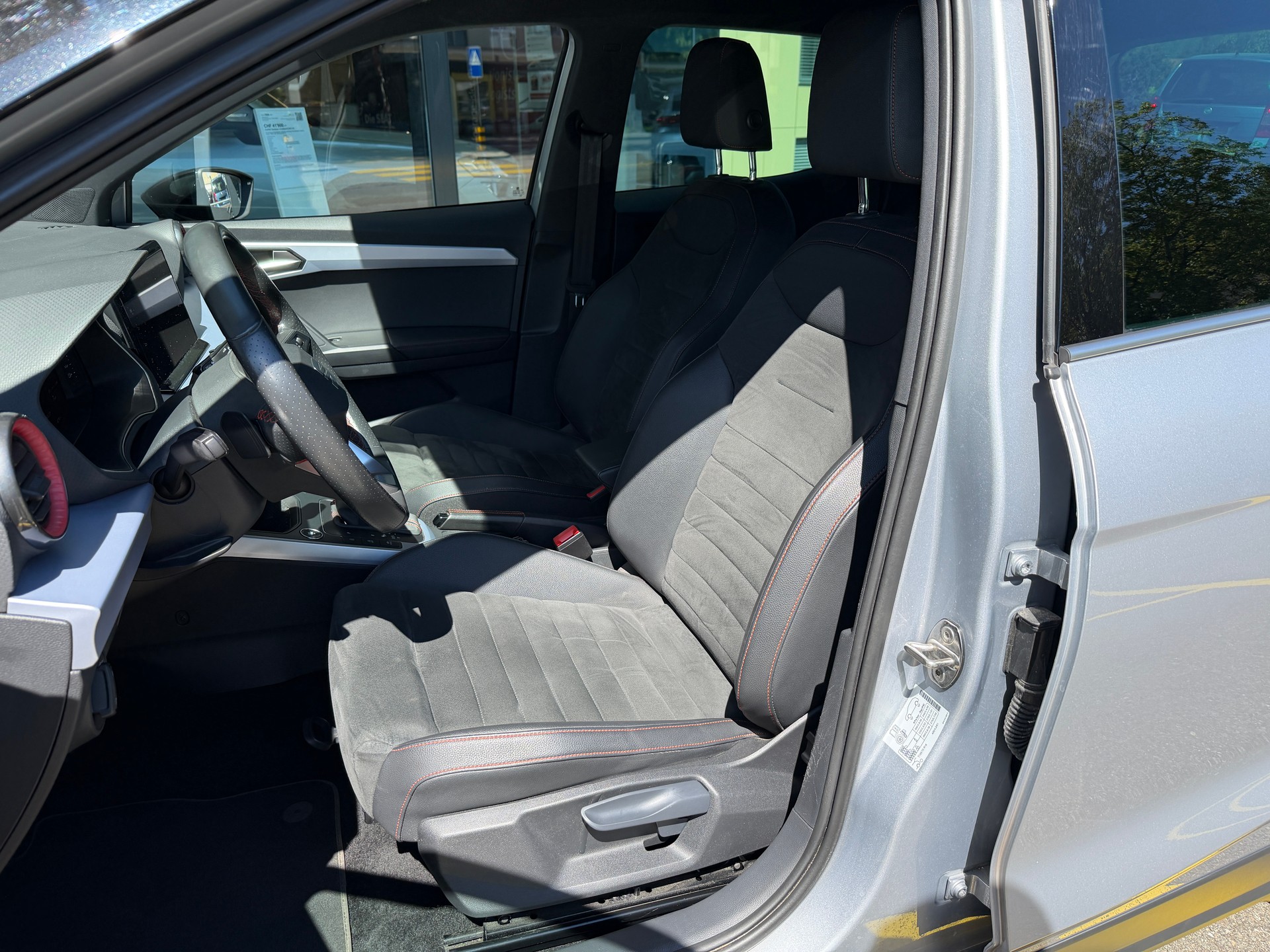 SEAT Arona 1.0 TSI Eco Hola FR DSG - 9