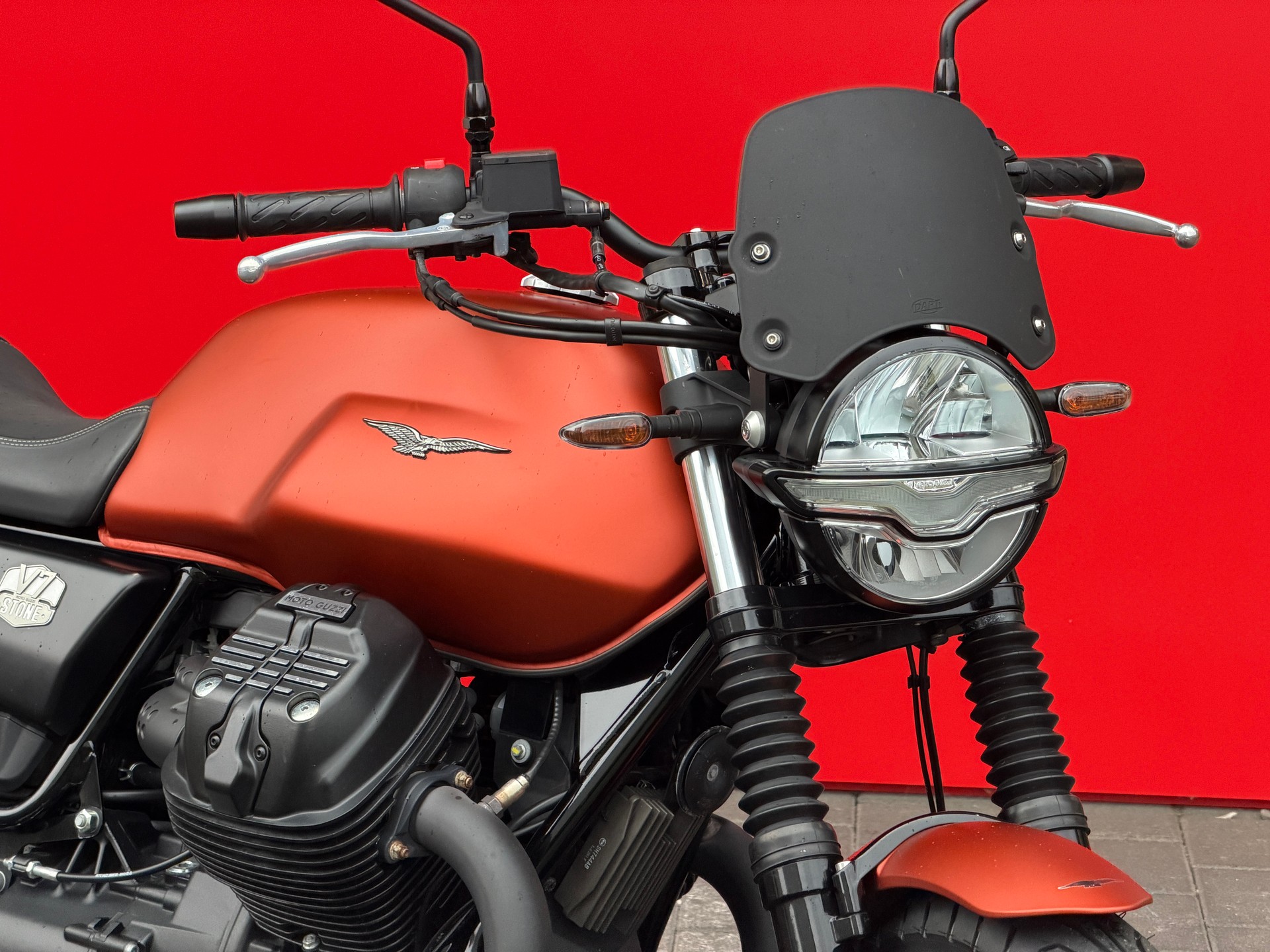 MOTO GUZZI V7 IV 850 Stone - 10
