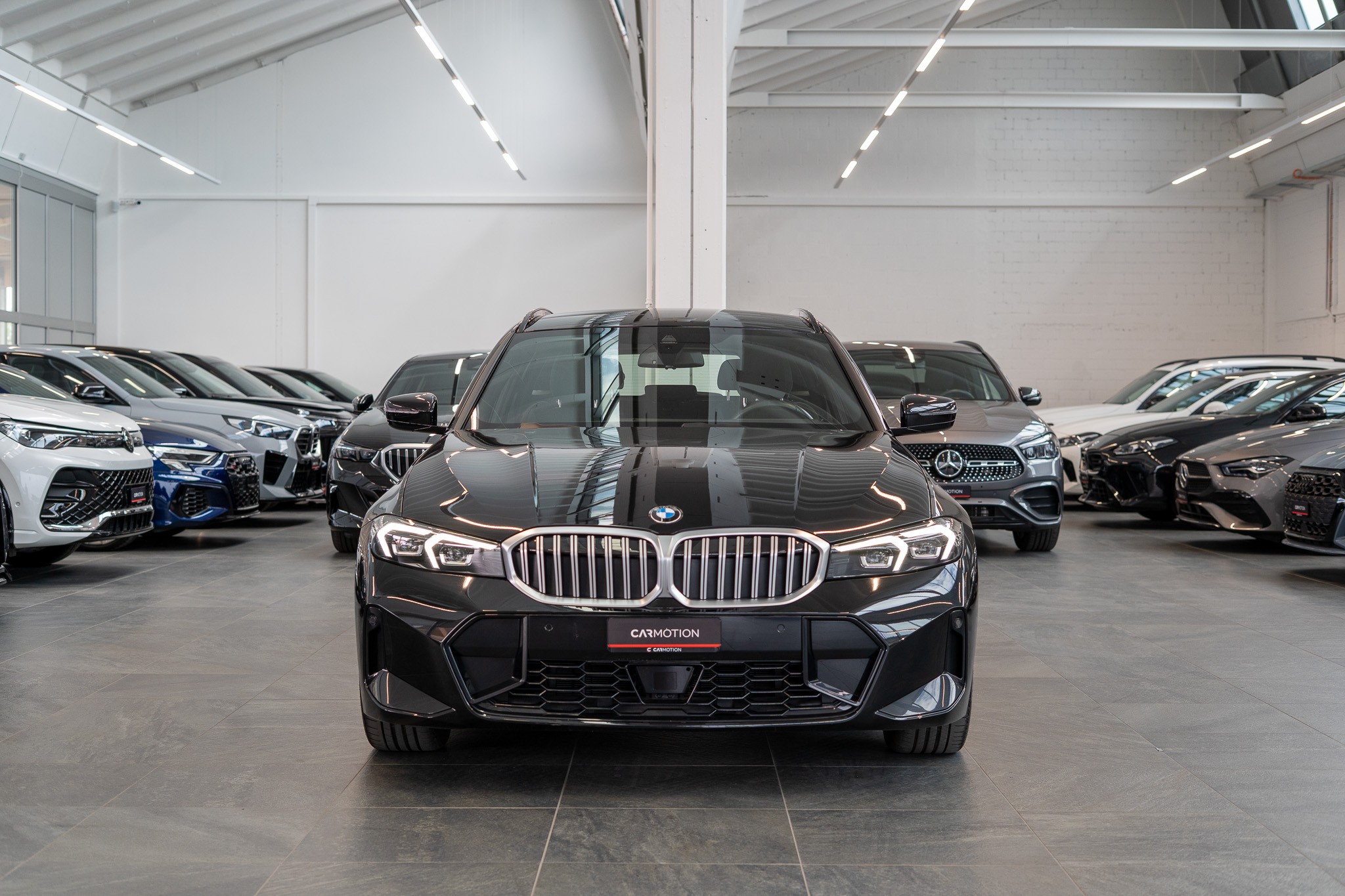 330i xDrive M Sport Touring / LCI / Rückfahrkamera / el.Heckklappe