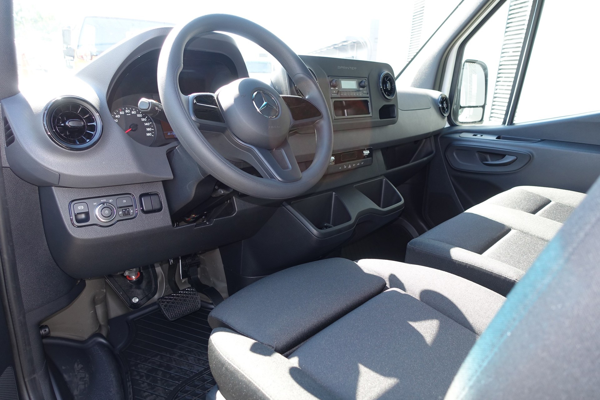 MERCEDES-BENZ eSprinter 312 47kWh Standard - 7