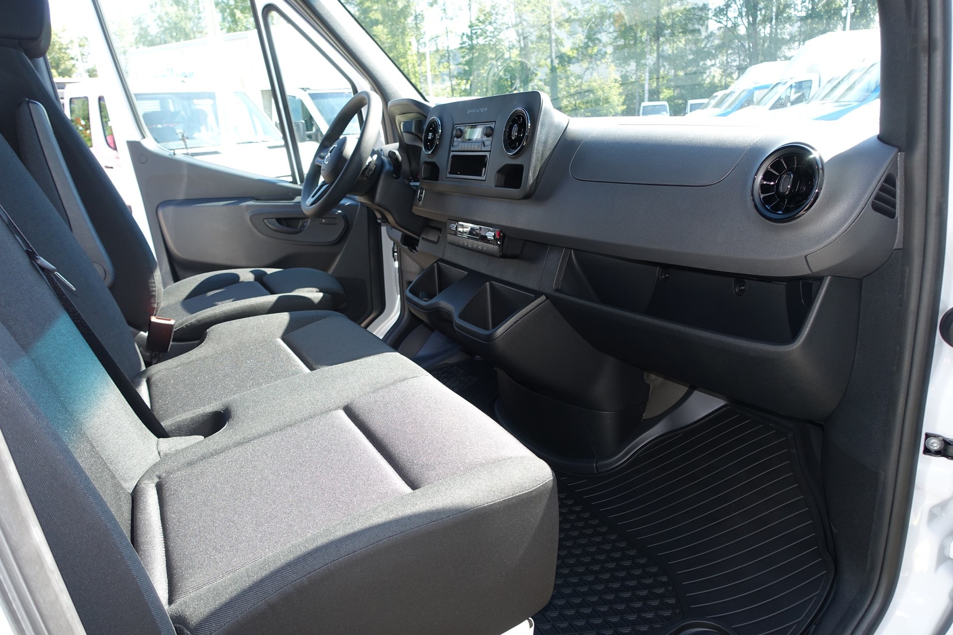 MERCEDES-BENZ eSprinter 312 47kWh Standard - 8