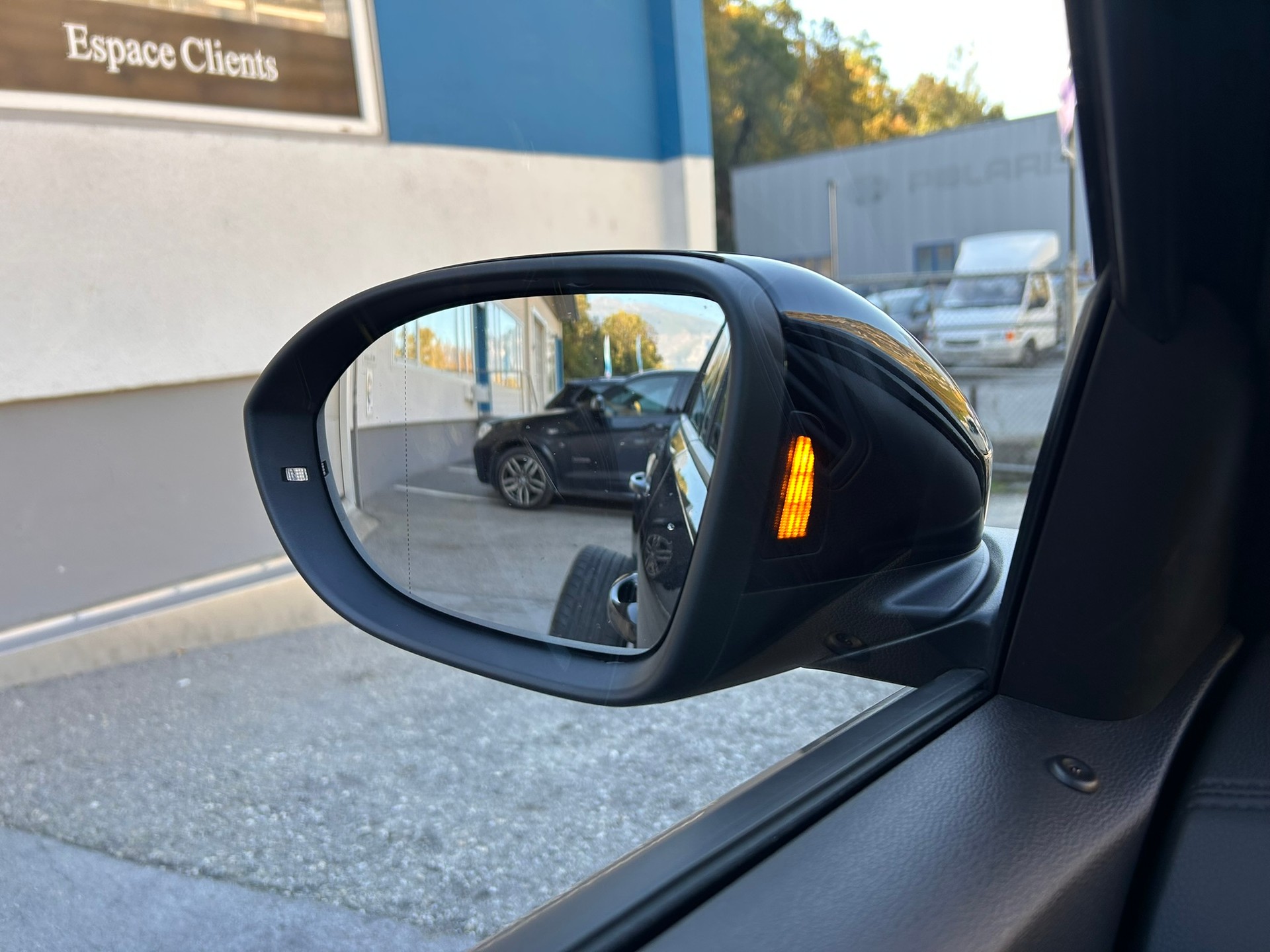 VW T-Roc 2.0 TSI R-Line DSG 4Motion - 12