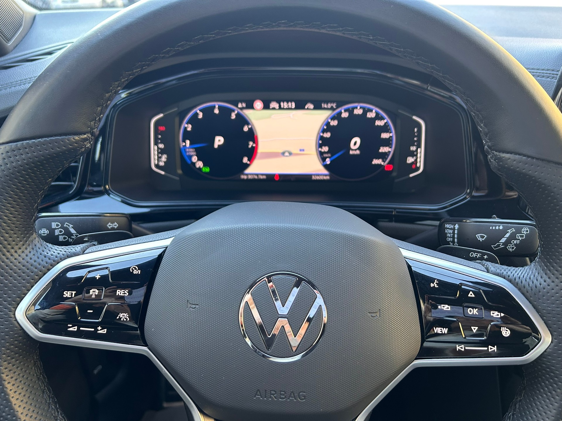 VW T-Roc 2.0 TSI R-Line DSG 4Motion - 11