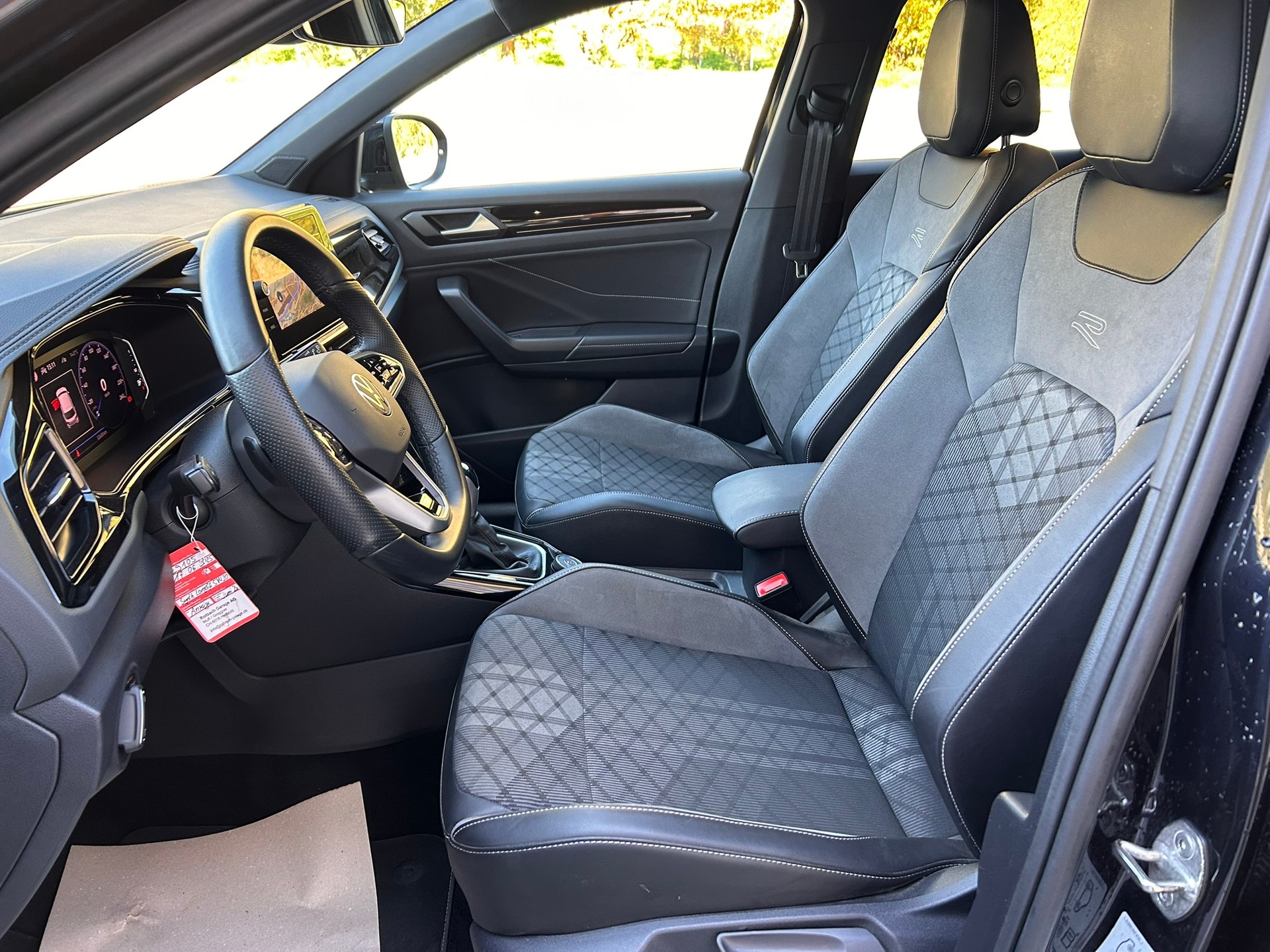 VW T-Roc 2.0 TSI R-Line DSG 4Motion - 6