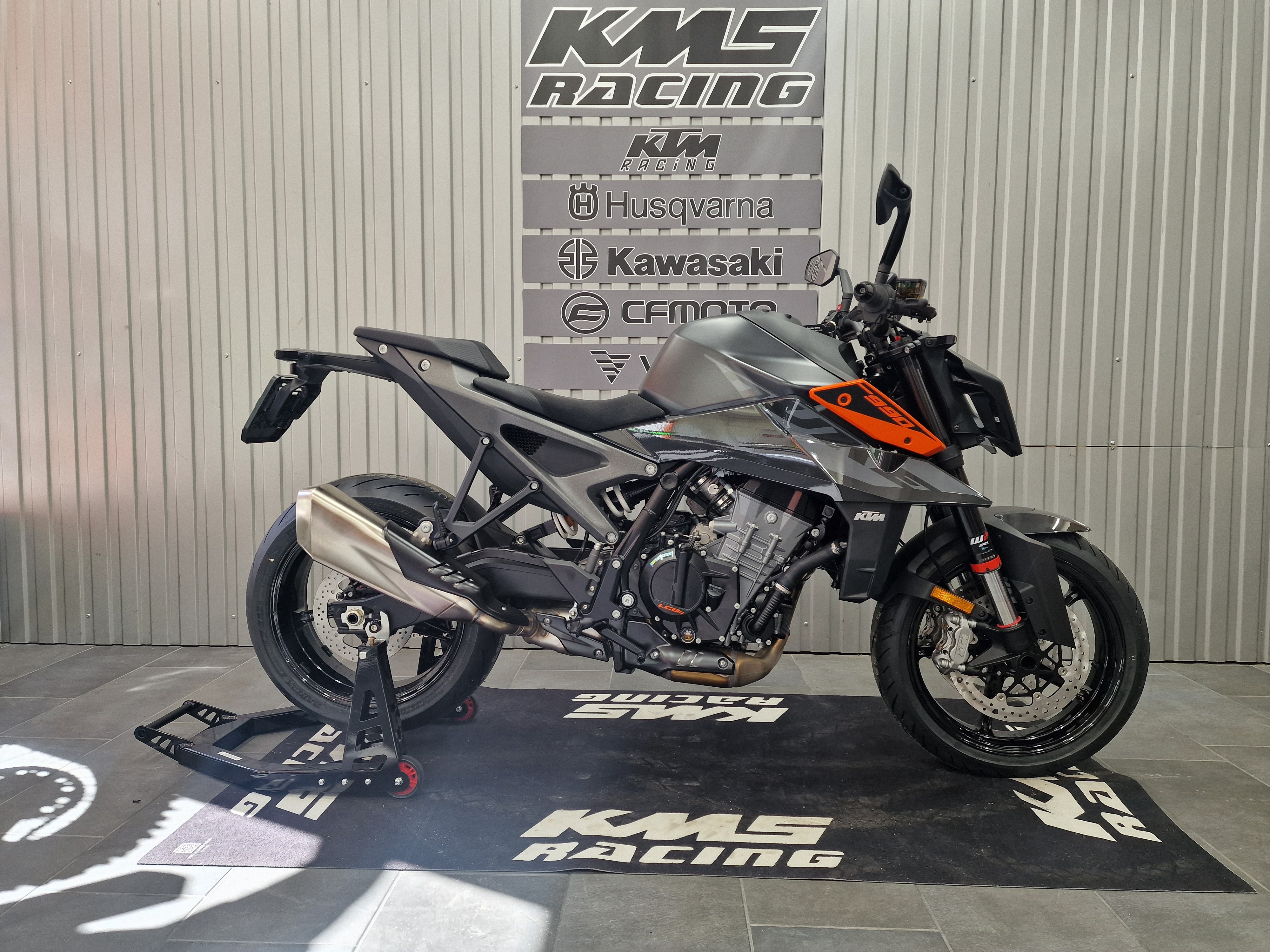 KTM 990 Duke