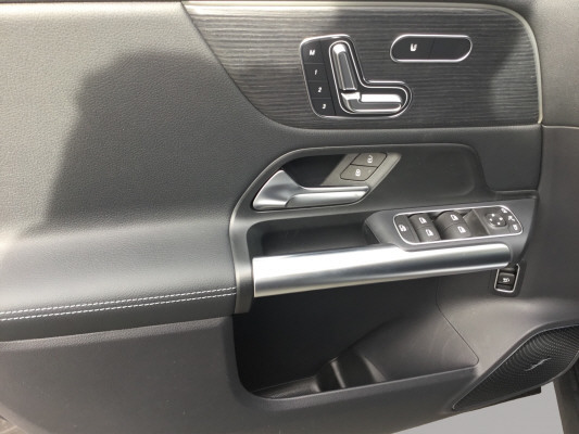 MERCEDES-BENZ EQA 350 4M Swiss Star - 10