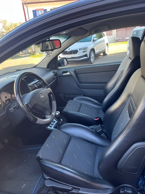 OPEL Astra 2.0i 16V Turbo OPC - 5