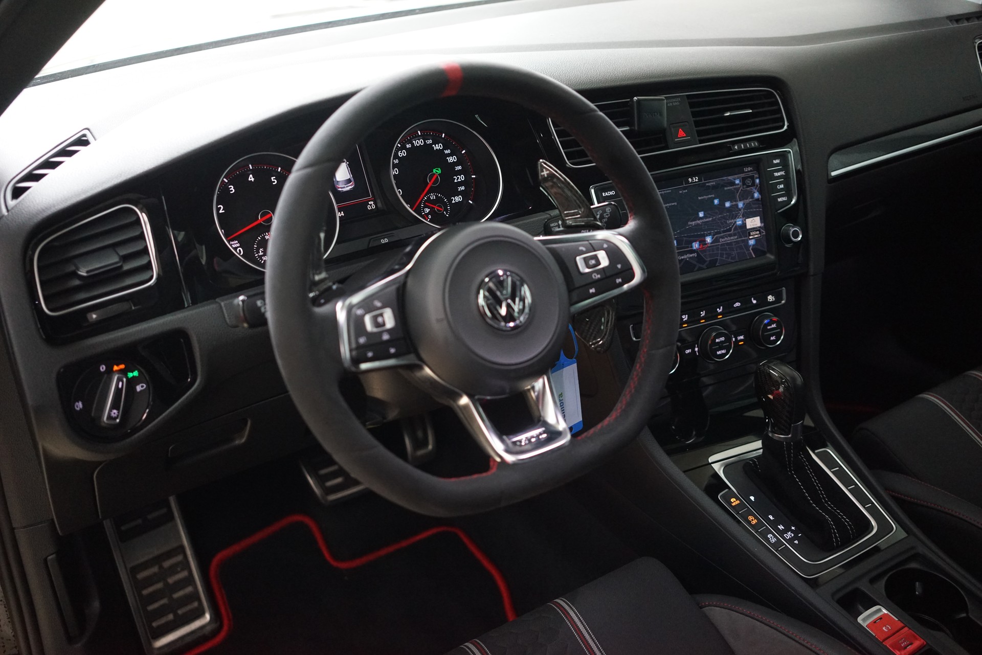 VW Golf 2.0 TSI GTI Clubsport DSG / HJS Downpipe ** - 17