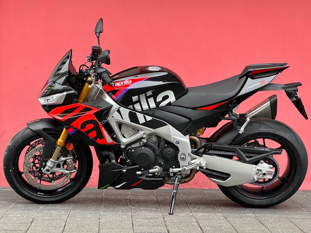 APRILIA Tuono V4 1100 Factory - 15