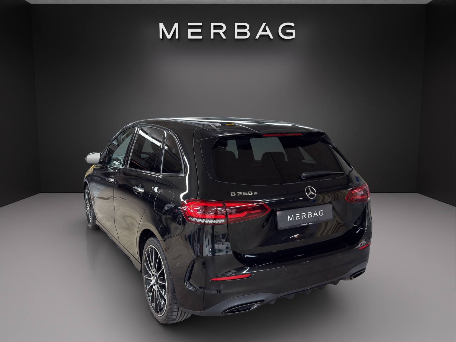 MERCEDES-BENZ B 250 e AMG Line - 3