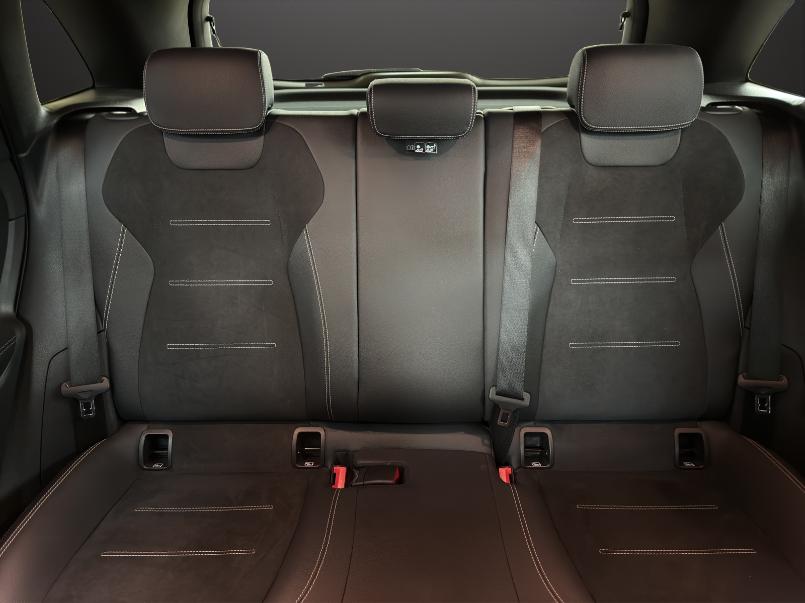 MERCEDES-BENZ B 250 e AMG Line - 15