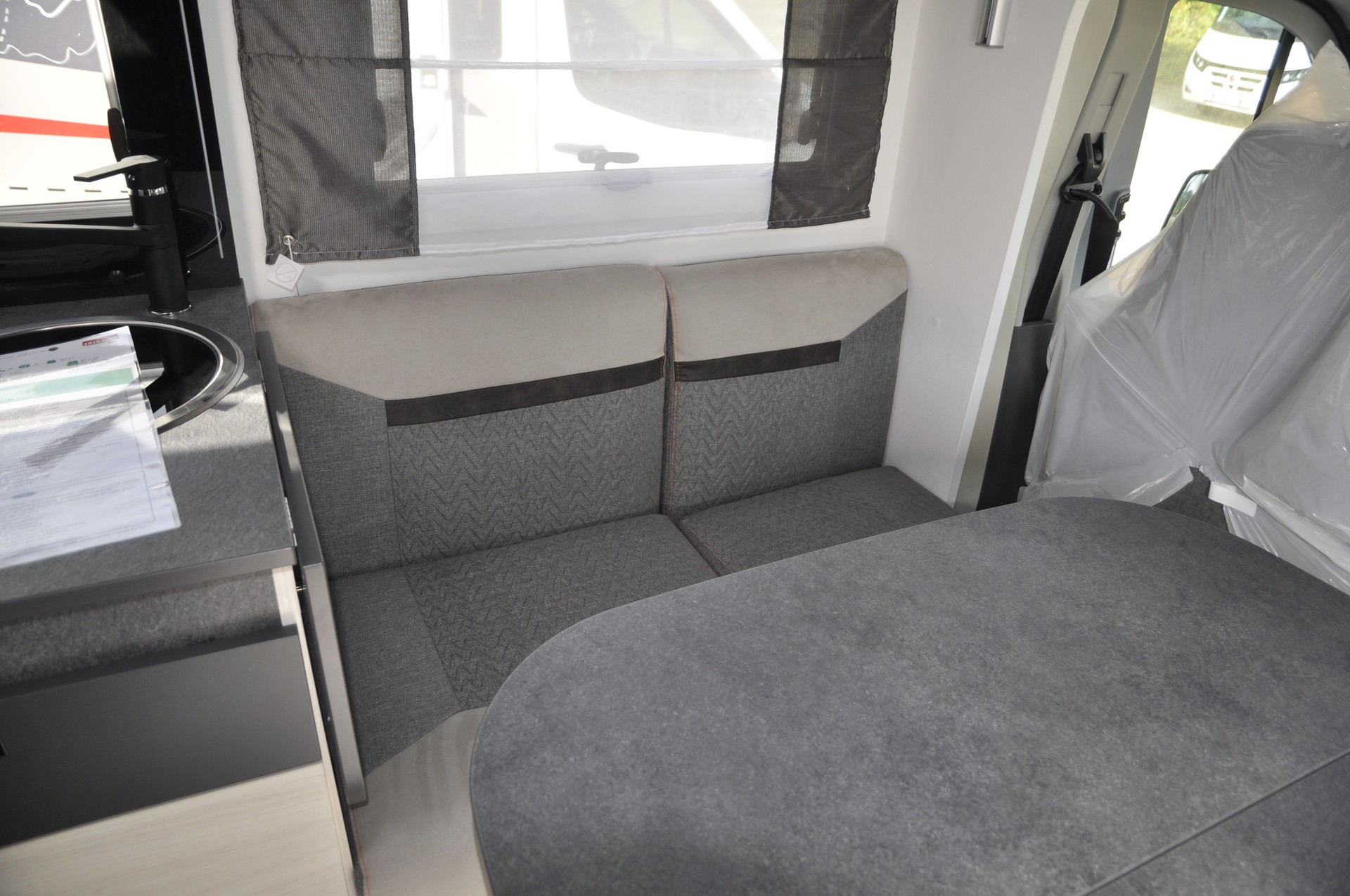 CHALLENGER 328 Graphite Edition - 10