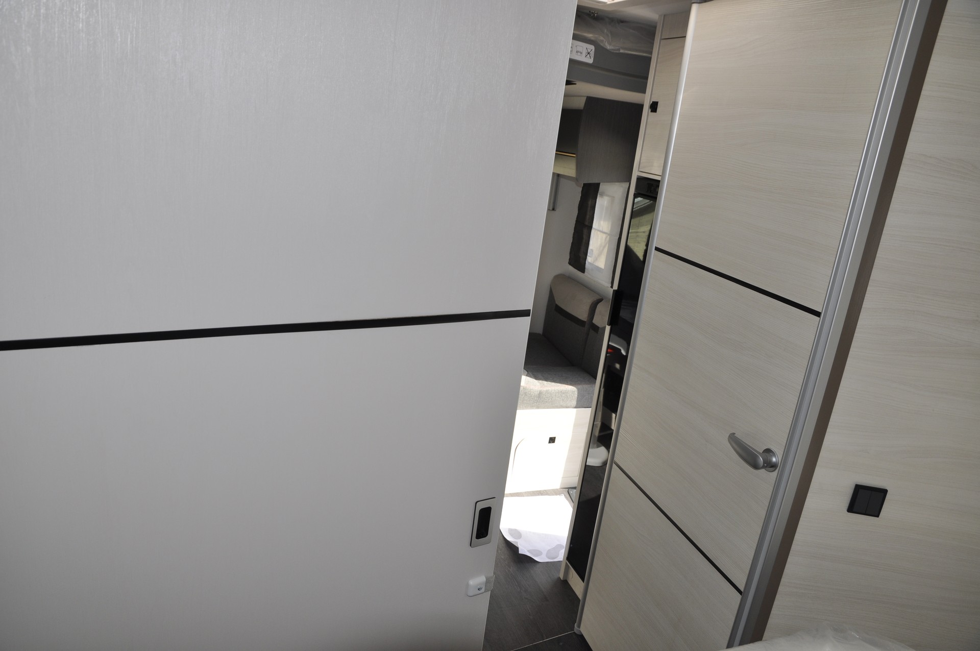 CHALLENGER 328 Graphite Edition - 24