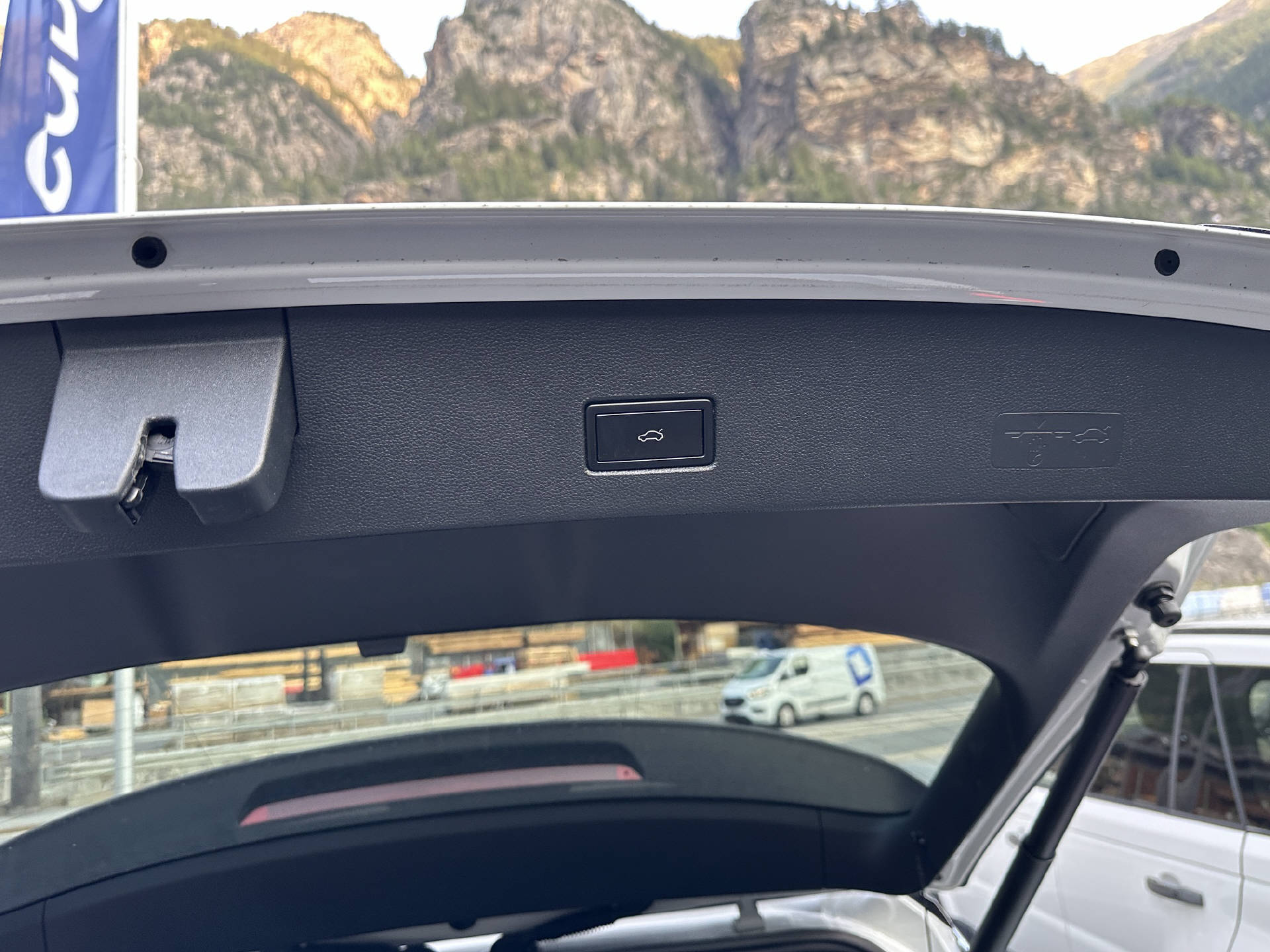 VW T-Roc 2.0 TSI Sport DSG 4motion - 10