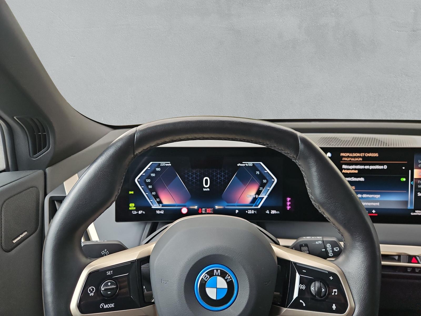 BMW iX xDrive40 Sport i20 (CH) ** Action Leasing à 1.9% **📍 - 23